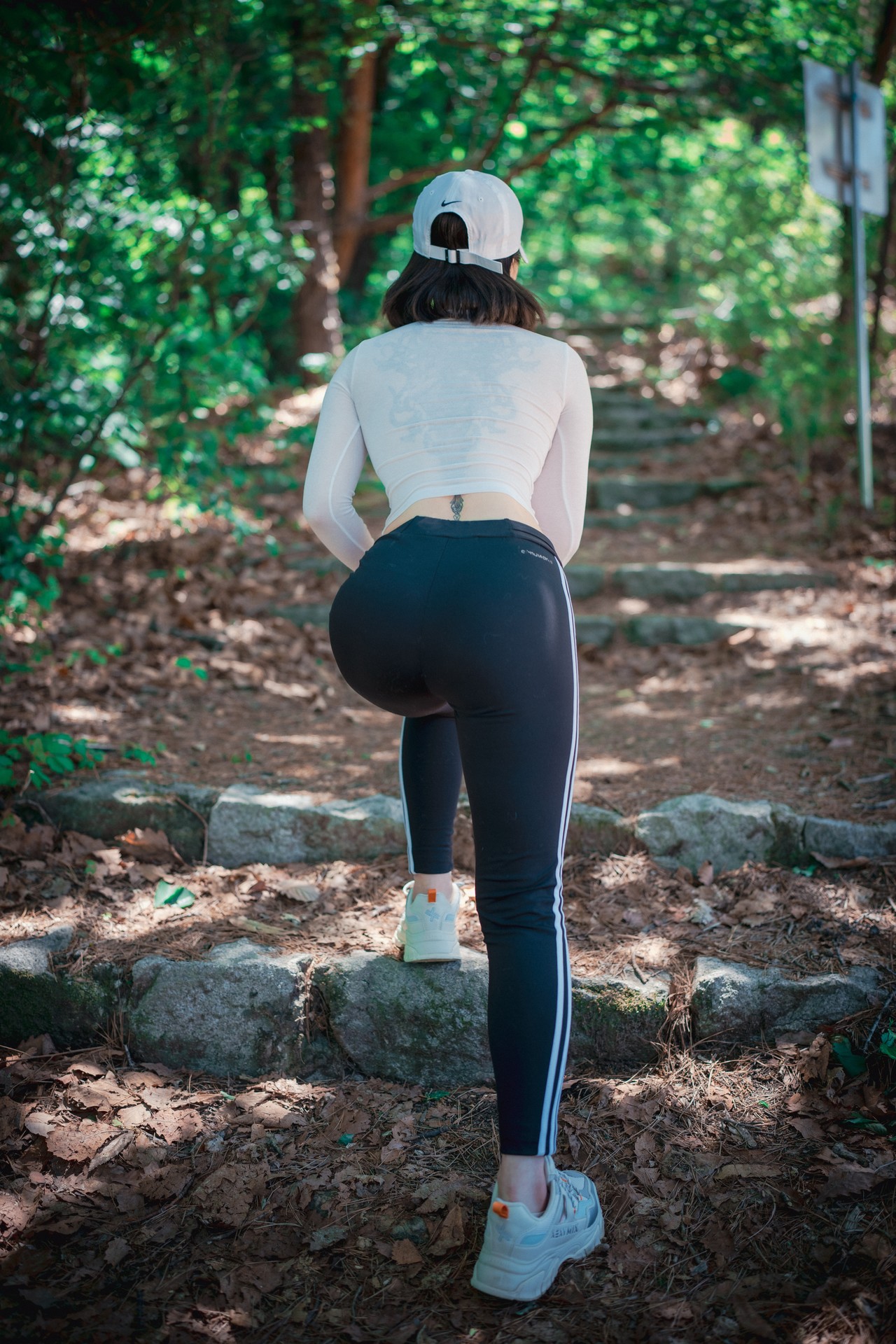 Son Yeeun 손예은, [DJAWA] Naughty Trekking Set.04
