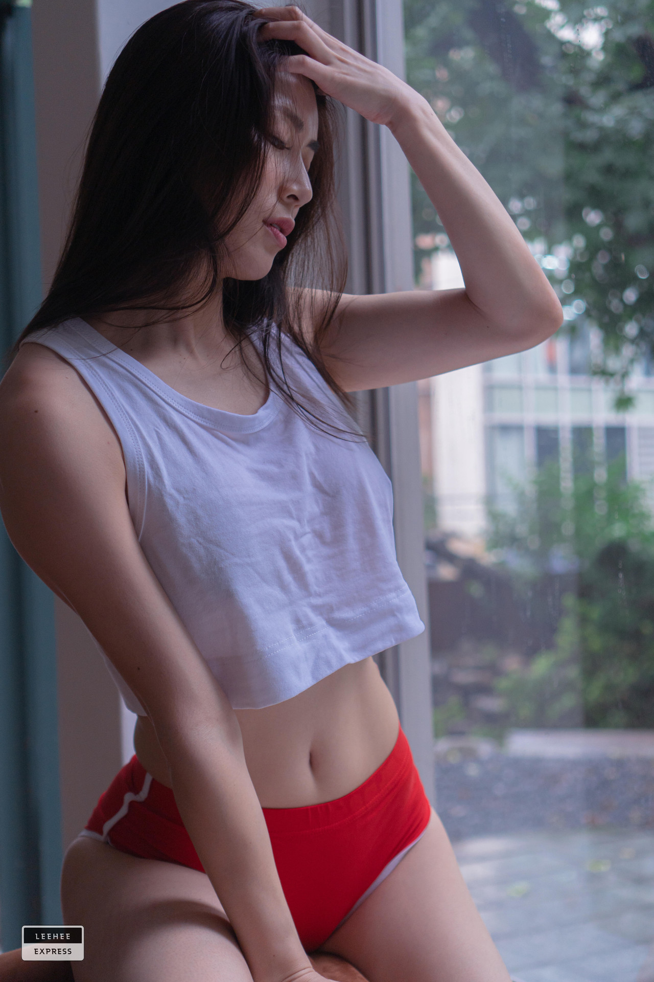 Min.E 민이, [LEEHEE EXPRESS] LEHF-032