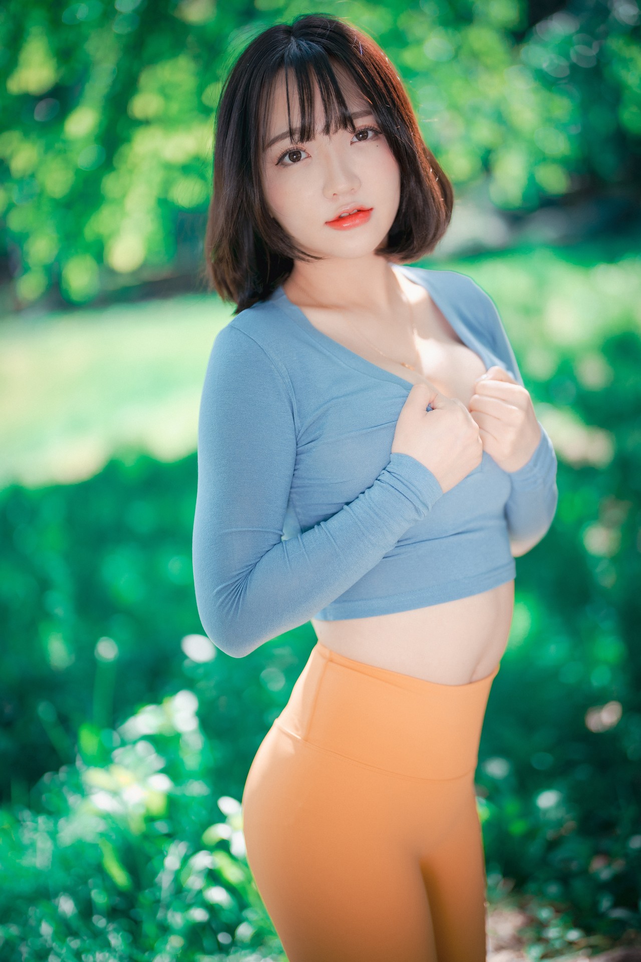 Son Yeeun 손예은, [DJAWA] Naughty Trekking Set.01