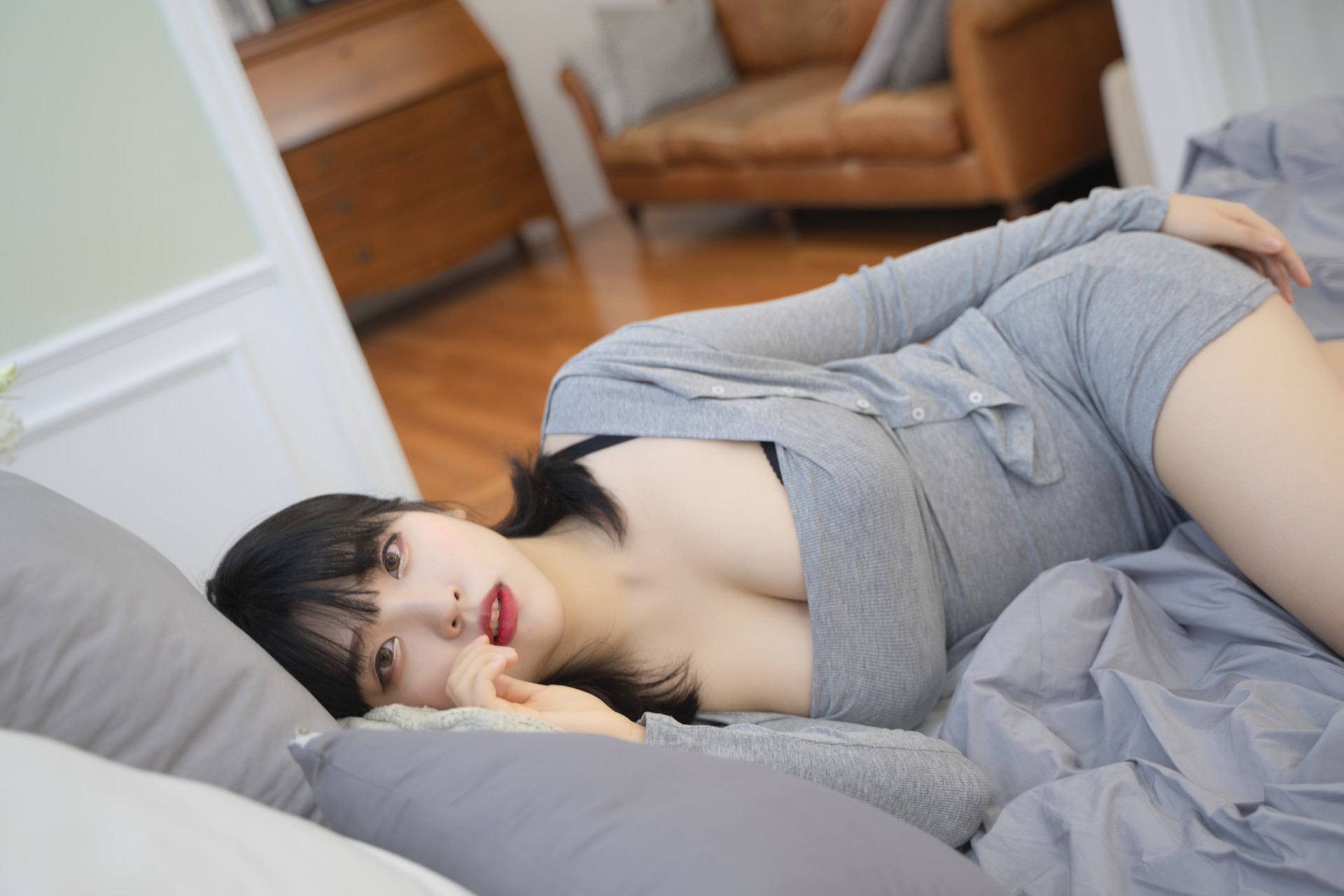Song Hana 송하나, [ROGLE] Leggings