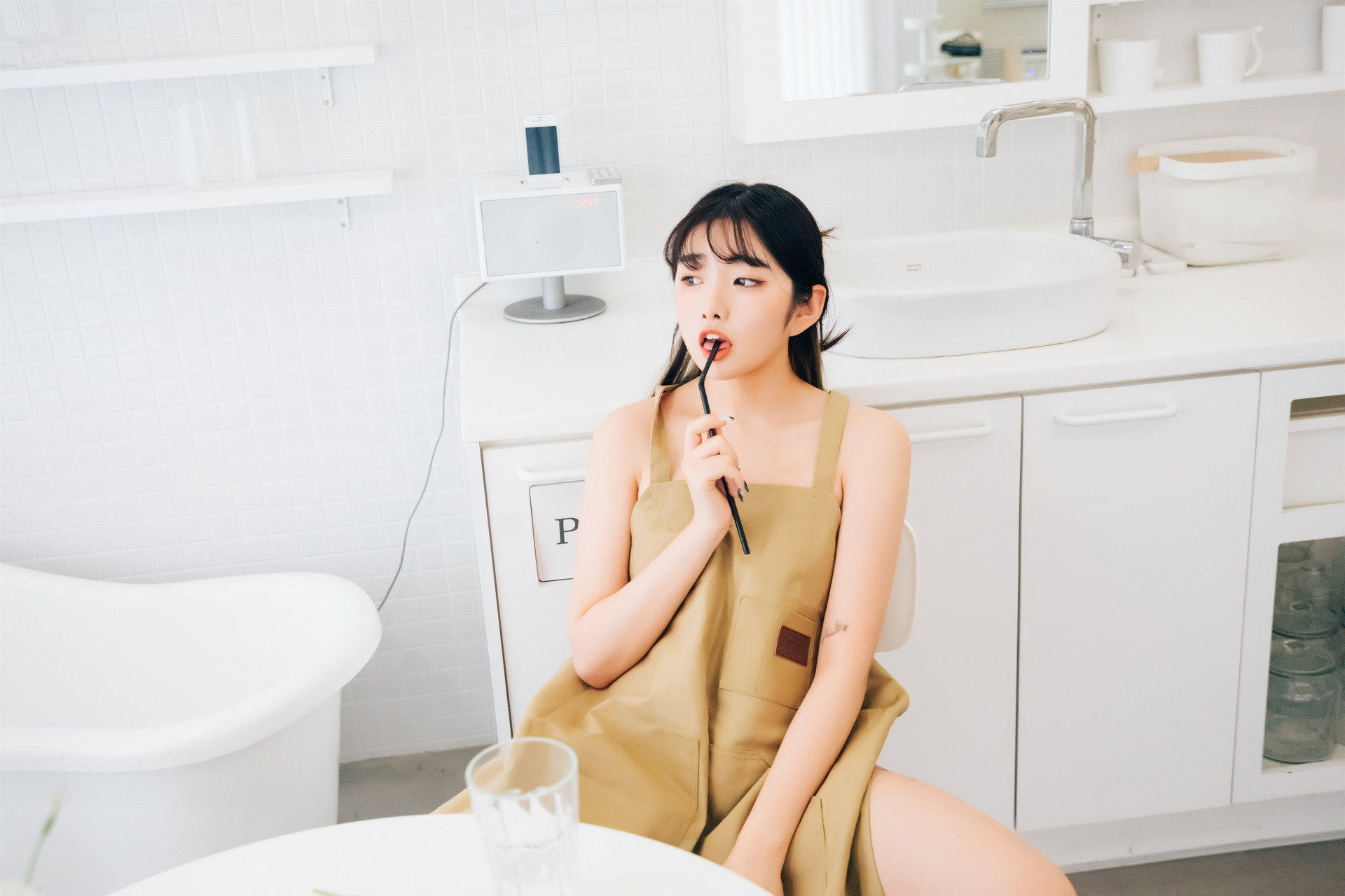 Sonson 손손, [Loozy] Nude Apron Set.02