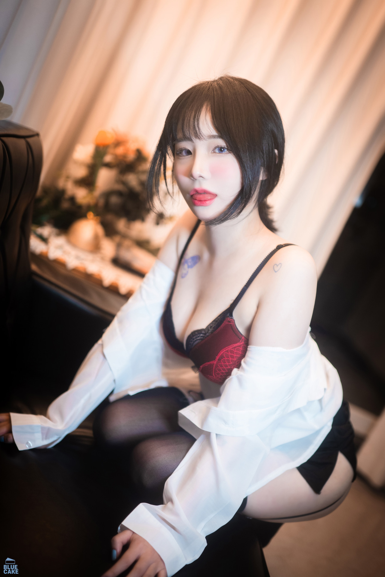 Yeji 예지, [BLUECAKE] Cat Play Set.01