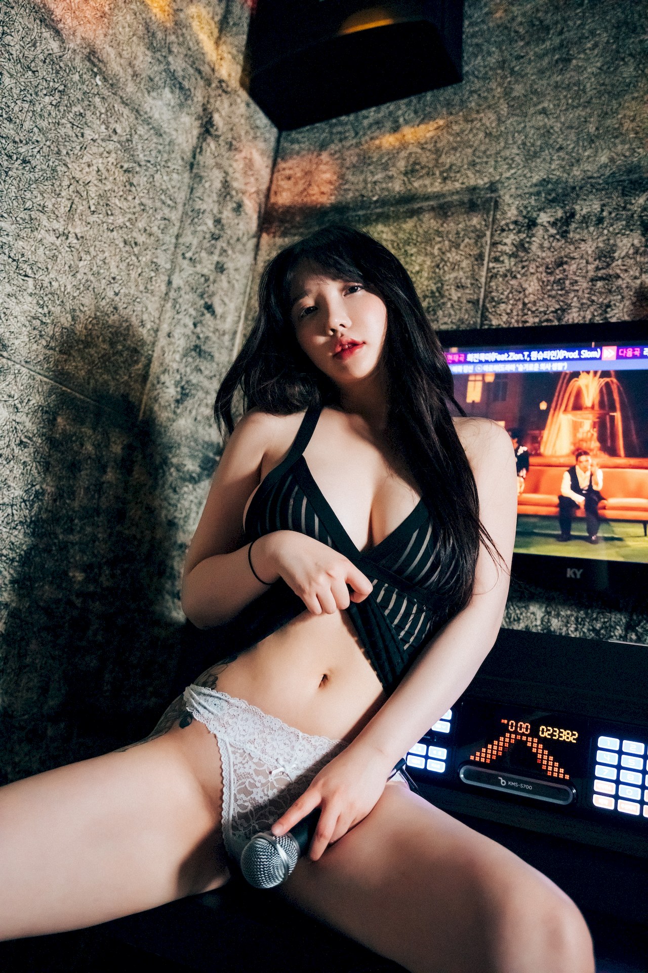 Son Yeeun 손예은, [Loozy] Player (S.ver) Set.01