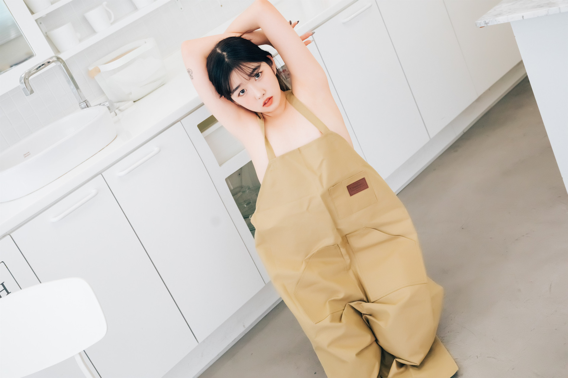 Sonson 손손, [Loozy] Nude Apron Set.02