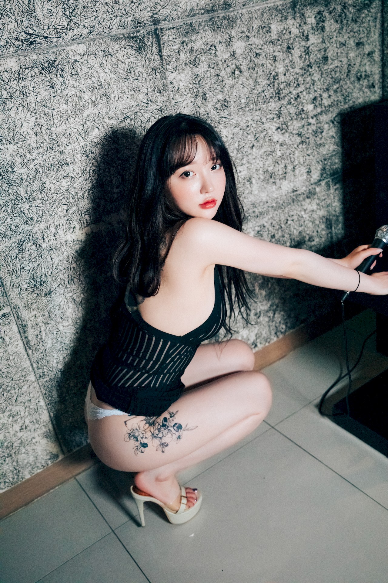 Son Yeeun 손예은, [Loozy] Player (S.ver) Set.01