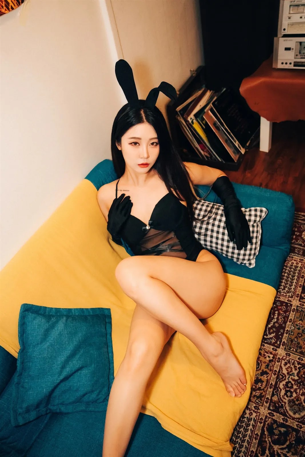Jeong Bomi 정보미, [LOOZY] Roomate Set.02