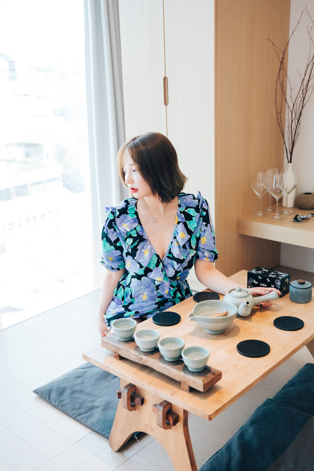 Son Yeeun 손예은, [Loozy] Lover in Hotel Set.01