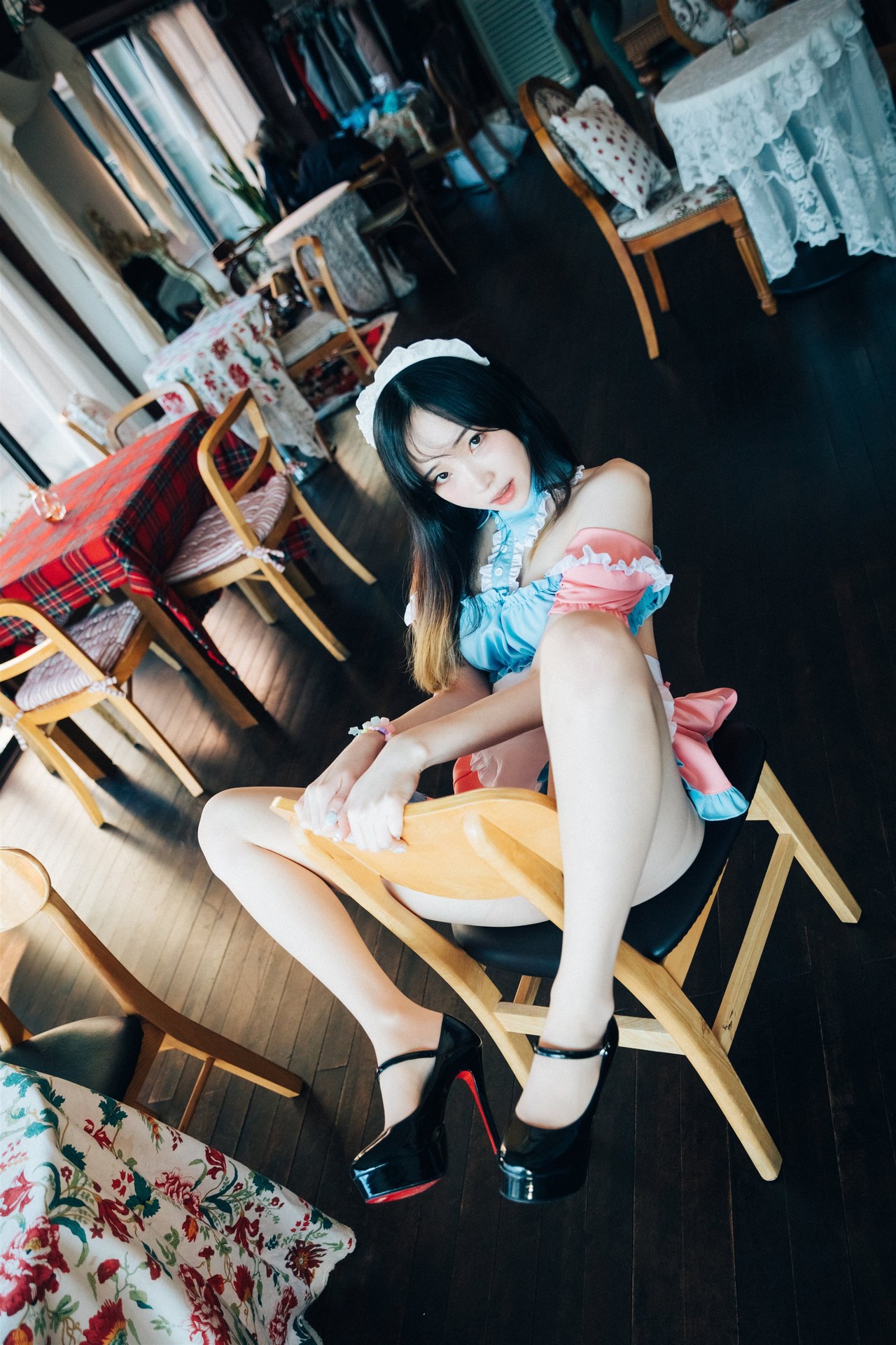 Bambi 밤비, [Loozy] Cafe Alba Set.01