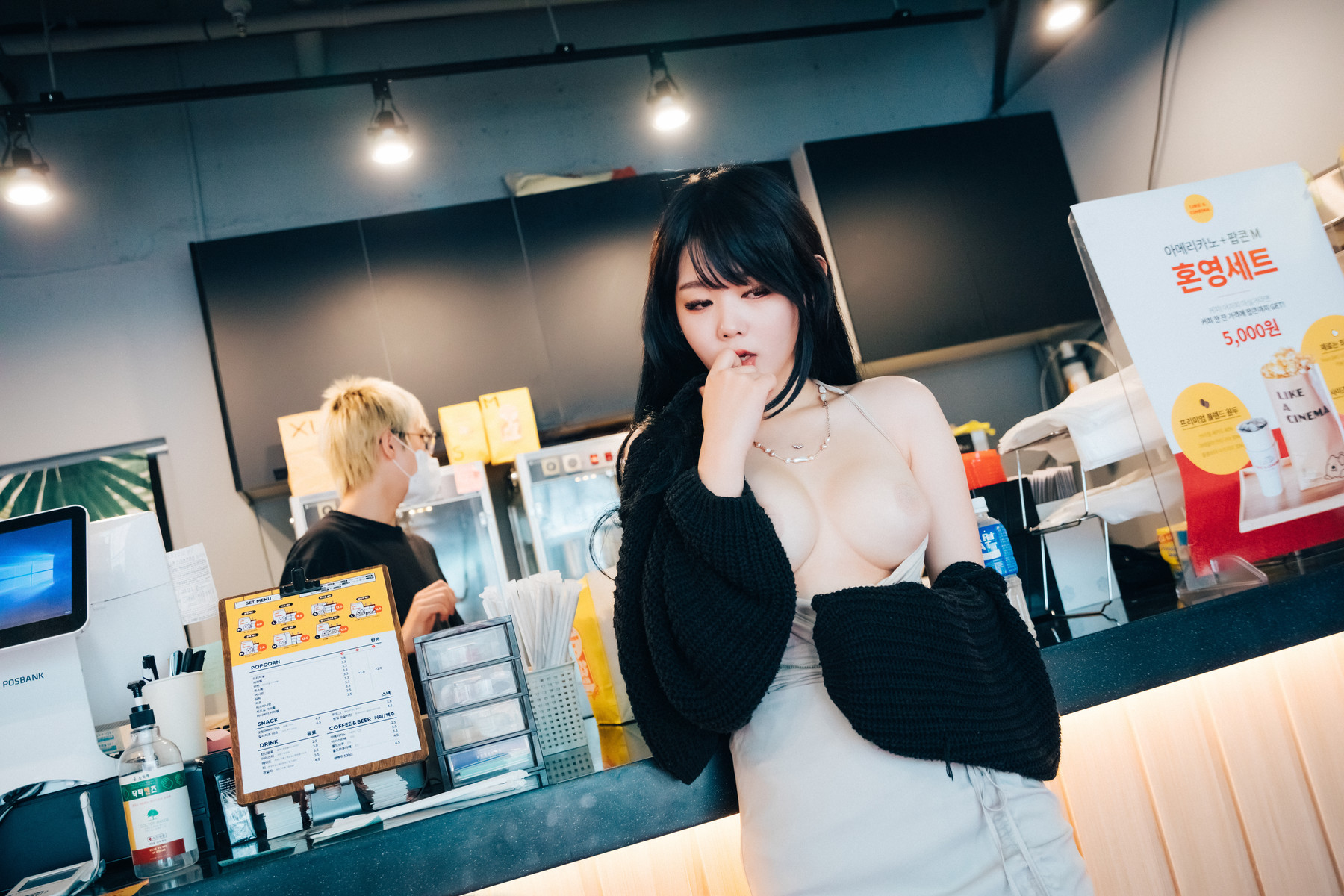 ZIA.Kwon 권지아, [LOOZY] XXX in The Theater