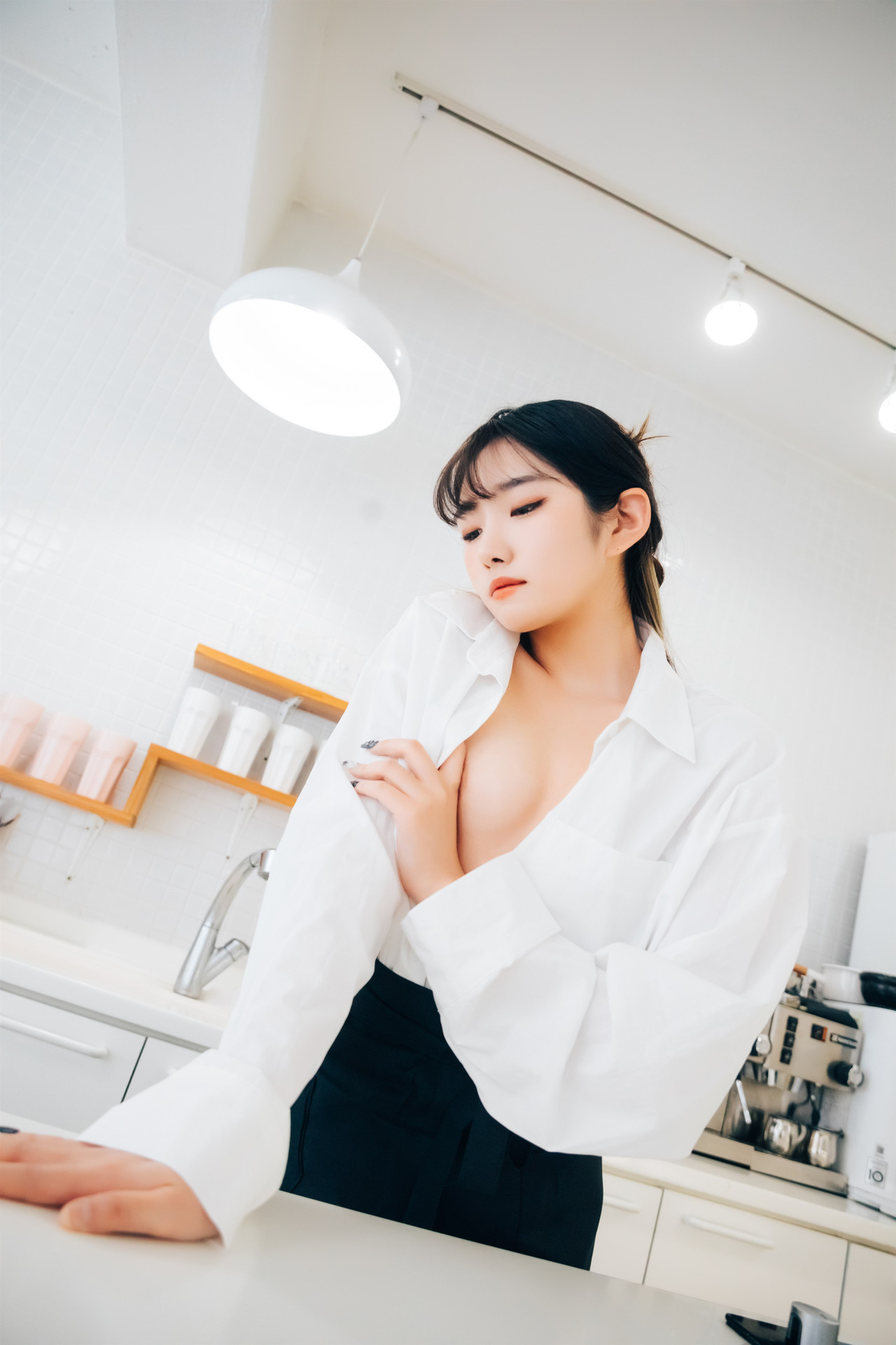 Sonson 손손, [Loozy] Nude Apron Set.01