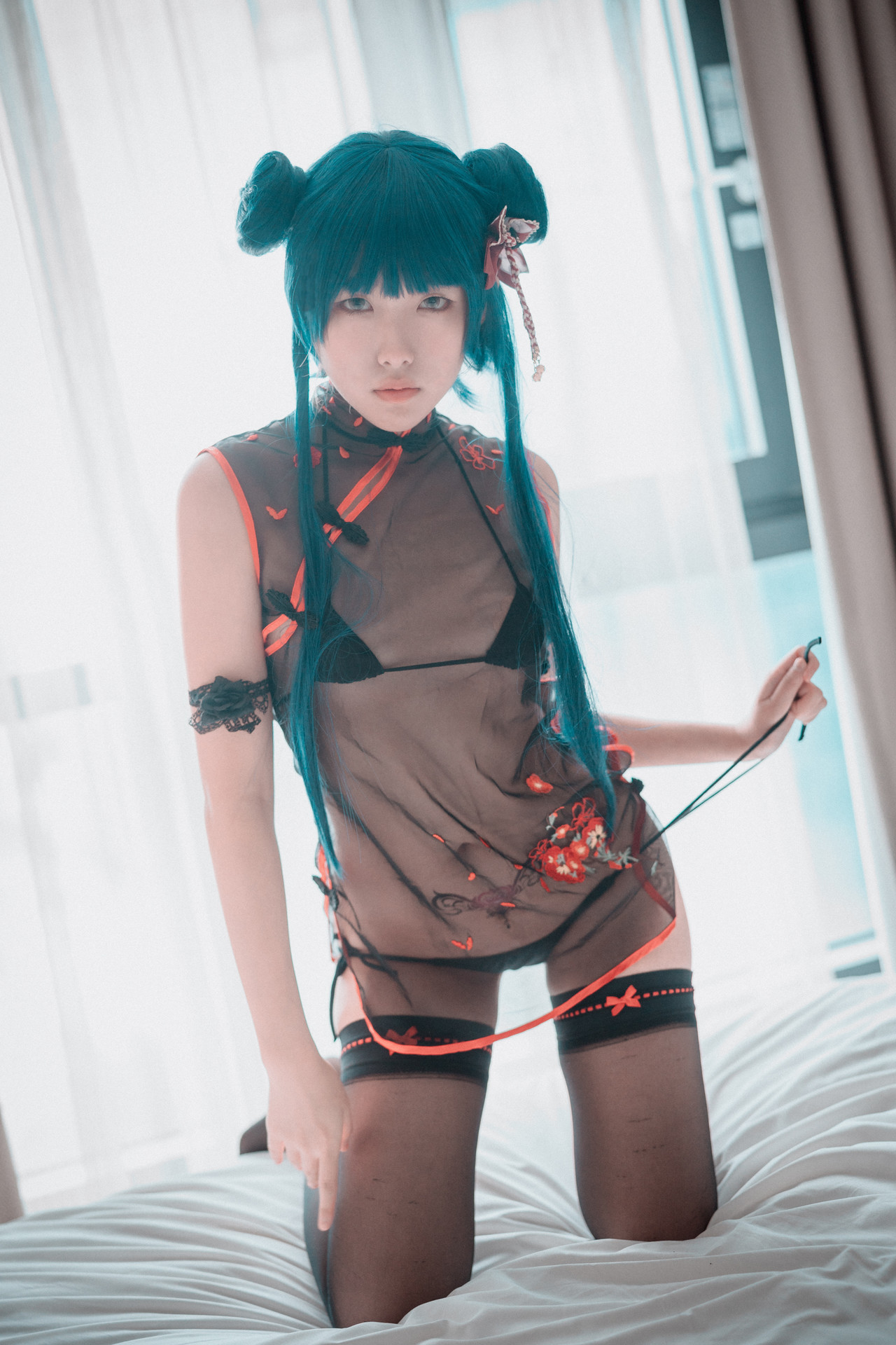 Sonson 손손, [DJAWA] Sheer Qipao Girl