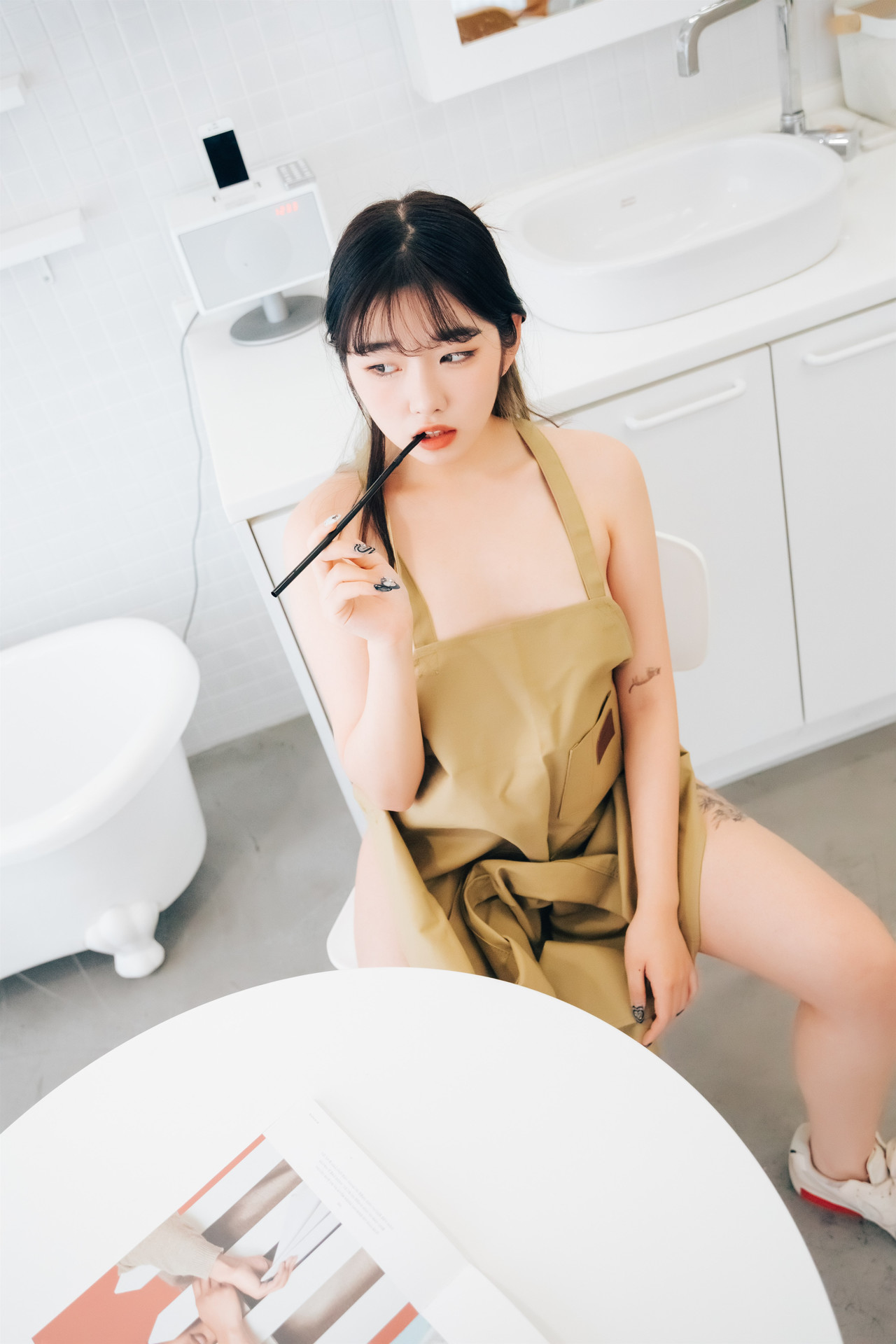 Sonson 손손, [Loozy] Nude Apron Set.02