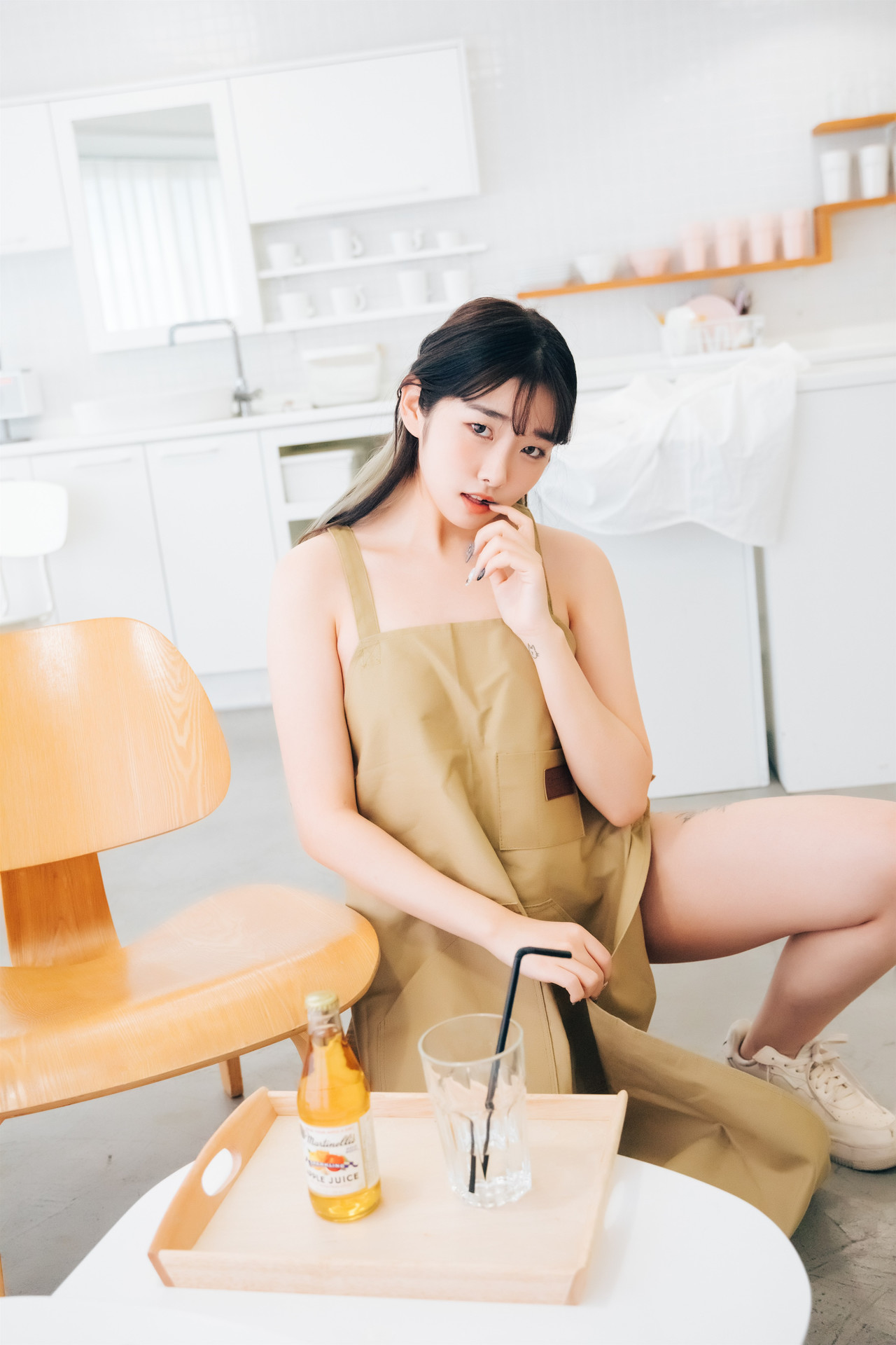 Sonson 손손, [Loozy] Nude Apron Set.02