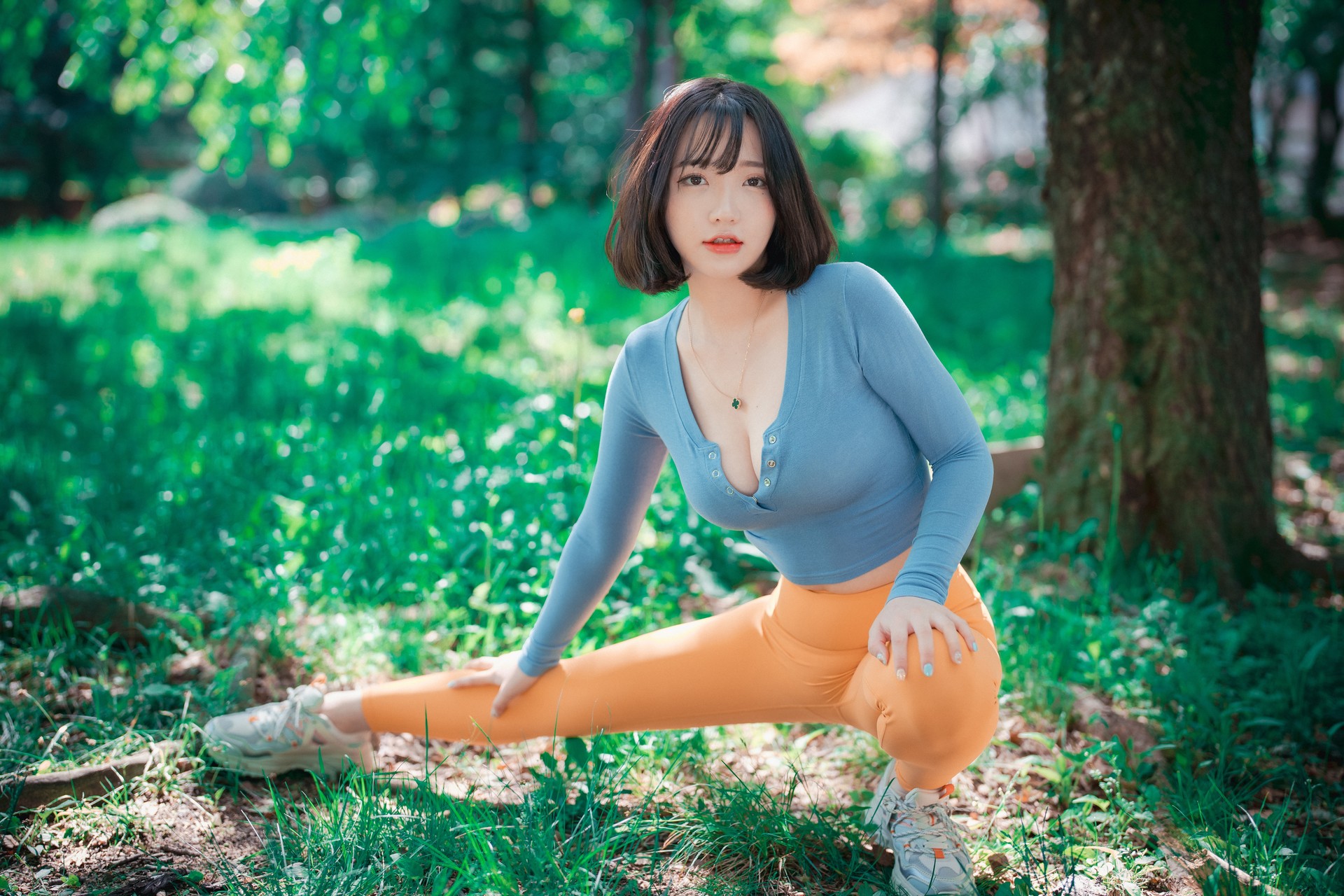 Son Yeeun 손예은, [DJAWA] Naughty Trekking Set.01