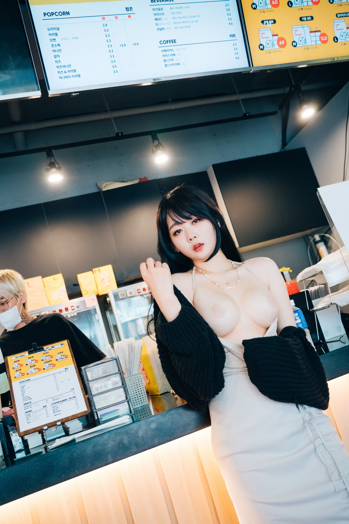 ZIA.Kwon 권지아, [LOOZY] XXX in The Theater