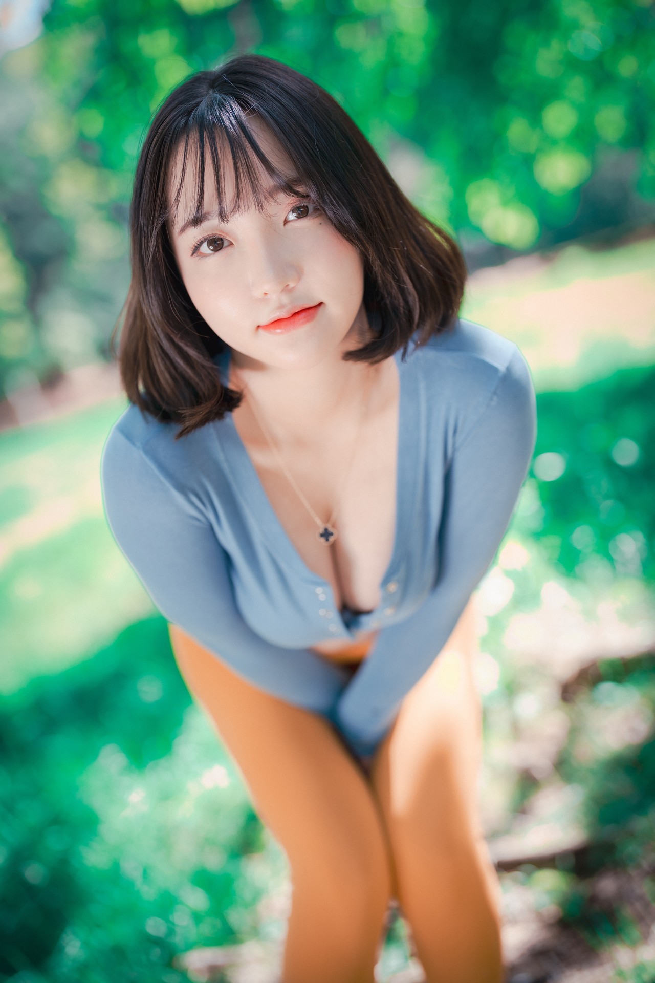 Son Yeeun 손예은, [DJAWA] Naughty Trekking Set.01