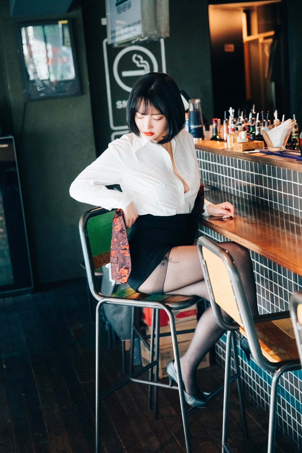 Son Yeeun 손예은, [Loozy] Tainted Love Bar Set.01