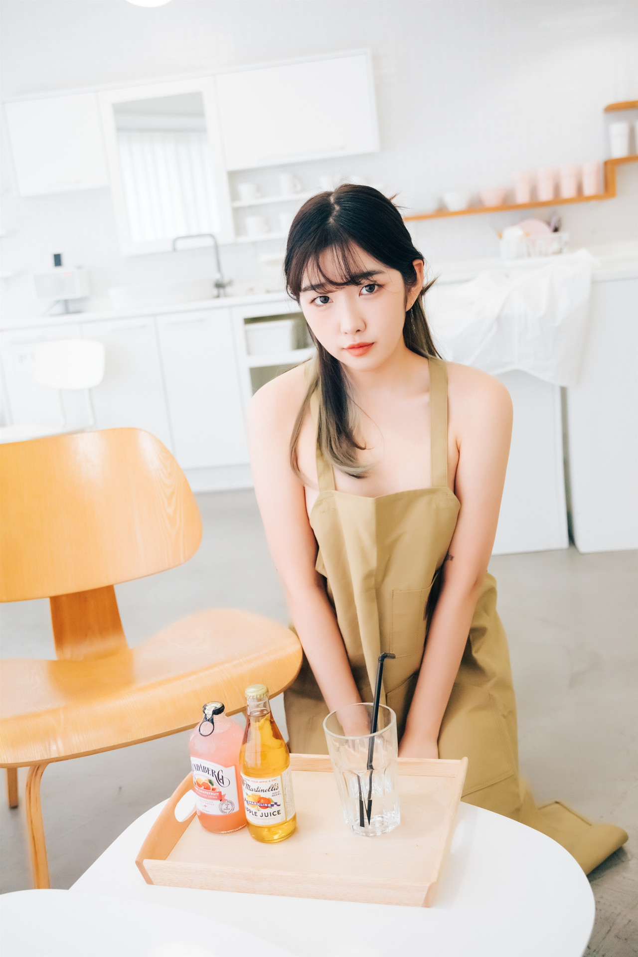 Sonson 손손, [Loozy] Nude Apron Set.02
