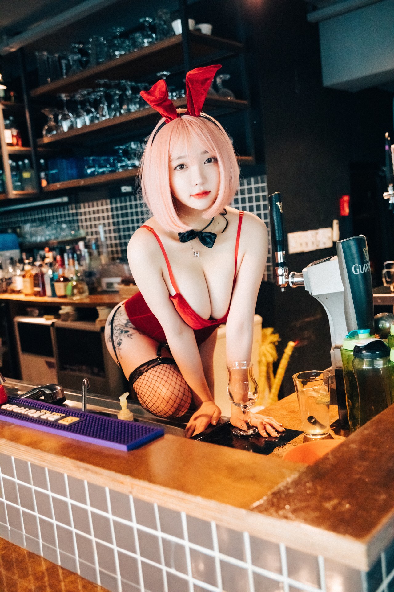 Son Yeeun 손예은, [Loozy] Tainted Love Bar Set.02