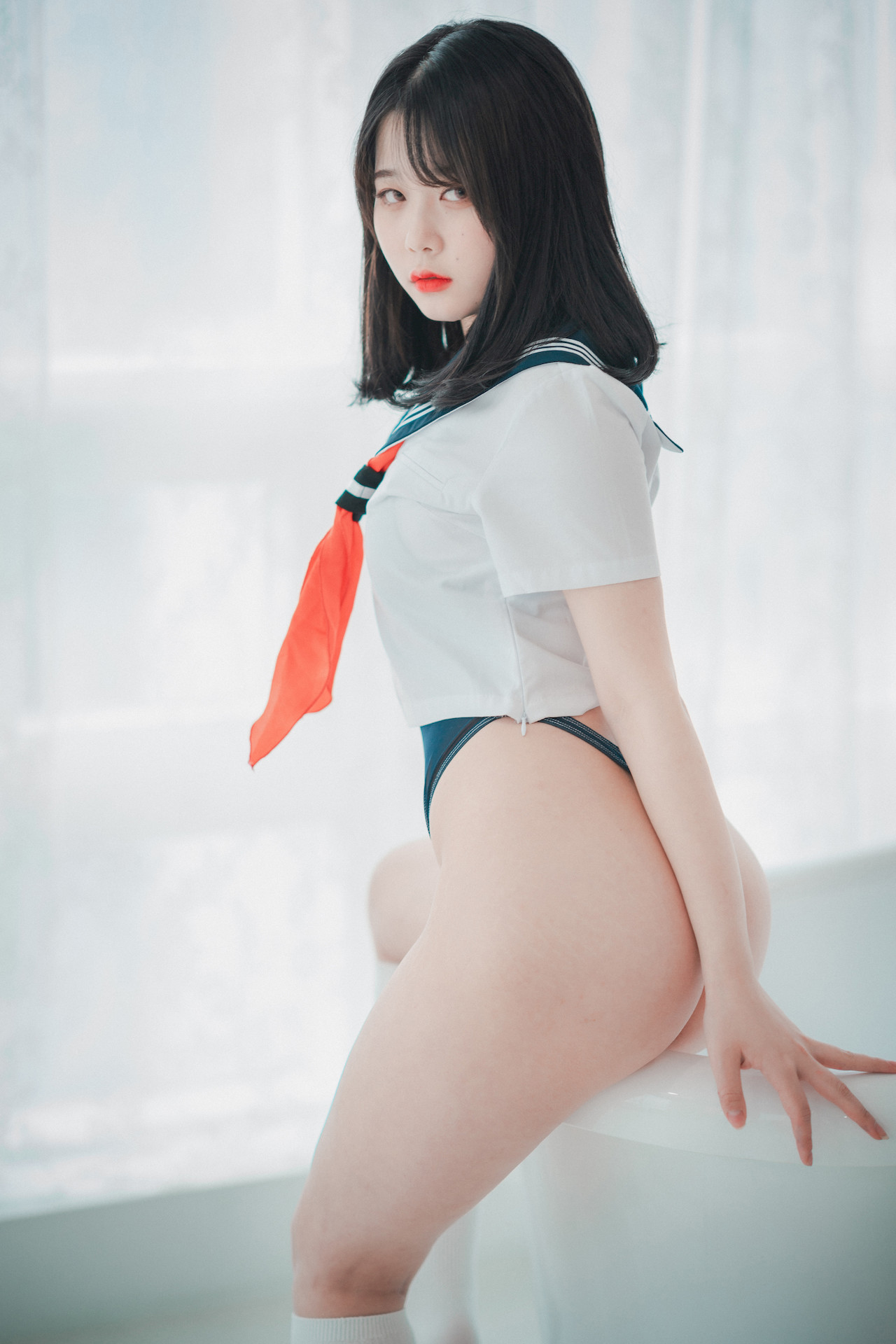 ZIA.Kwon 권지아, [DJAWA] Swimming Lessons