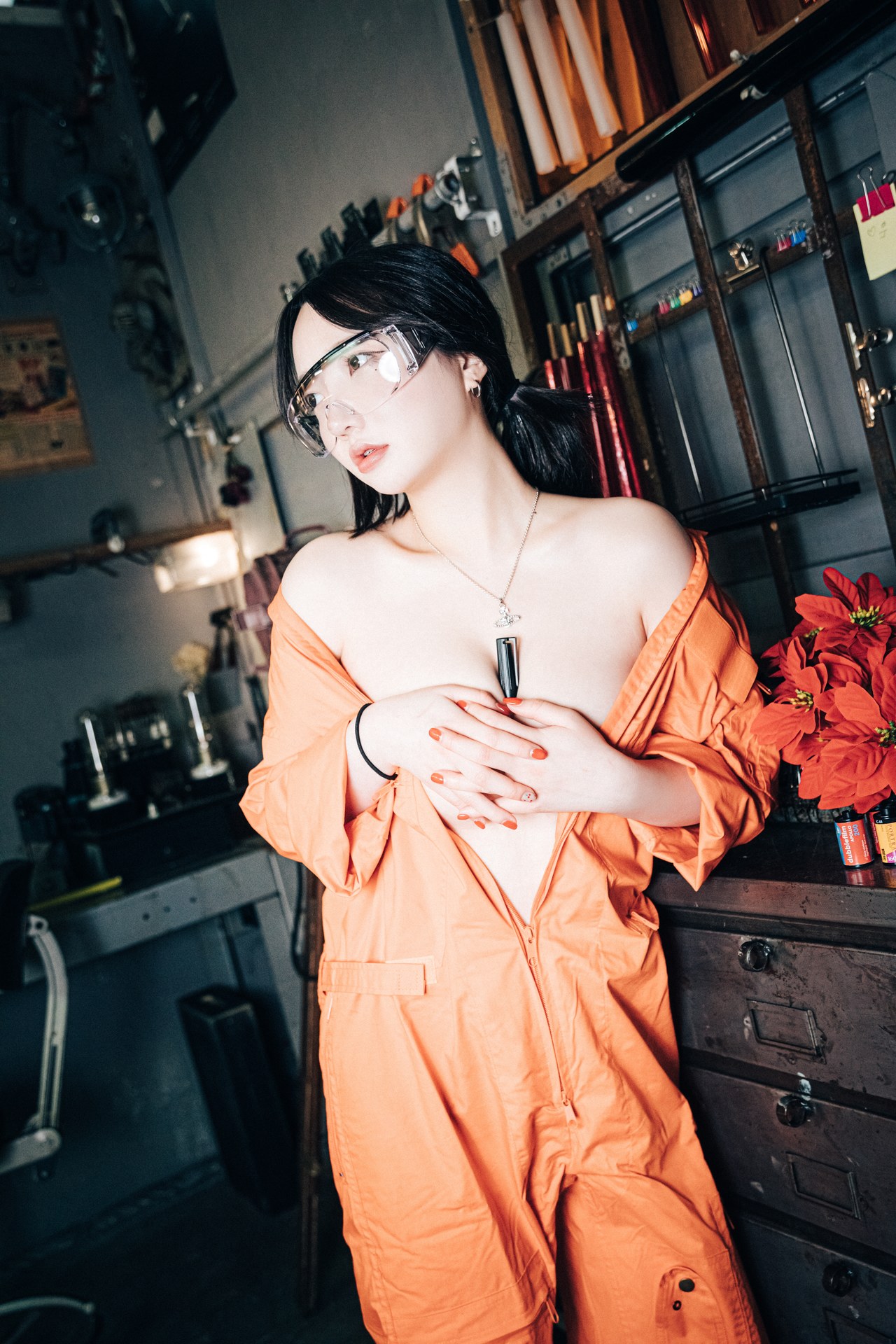 Son Yeeun 손예은, [Loozy] Where Are My Tools