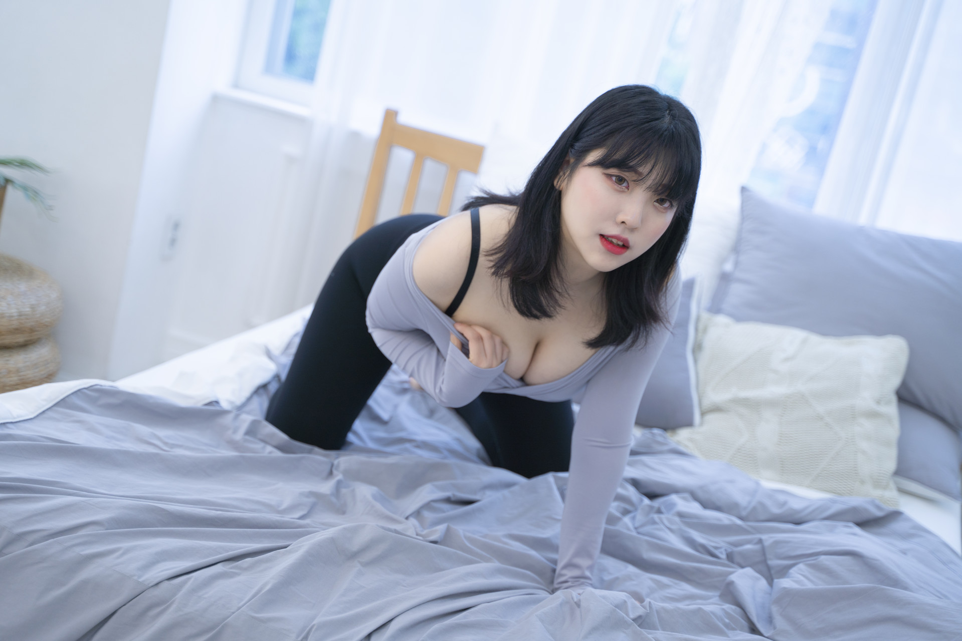 Song Hana 송하나, [ROGLE] Leggings