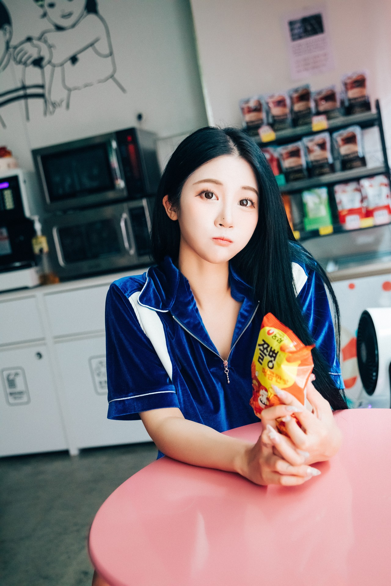Jeong Bomi 정보미, [Loozy] Part Timer Set.02