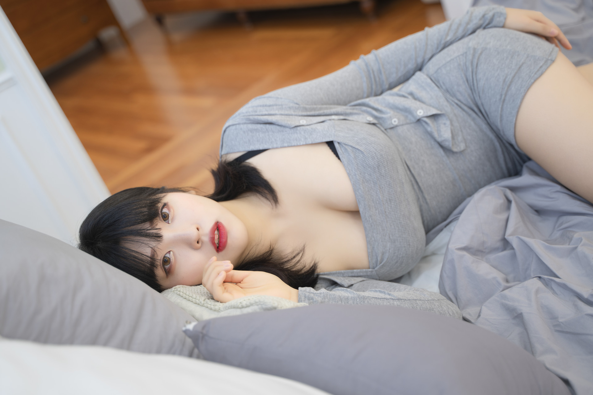Song Hana 송하나, [ROGLE] Leggings