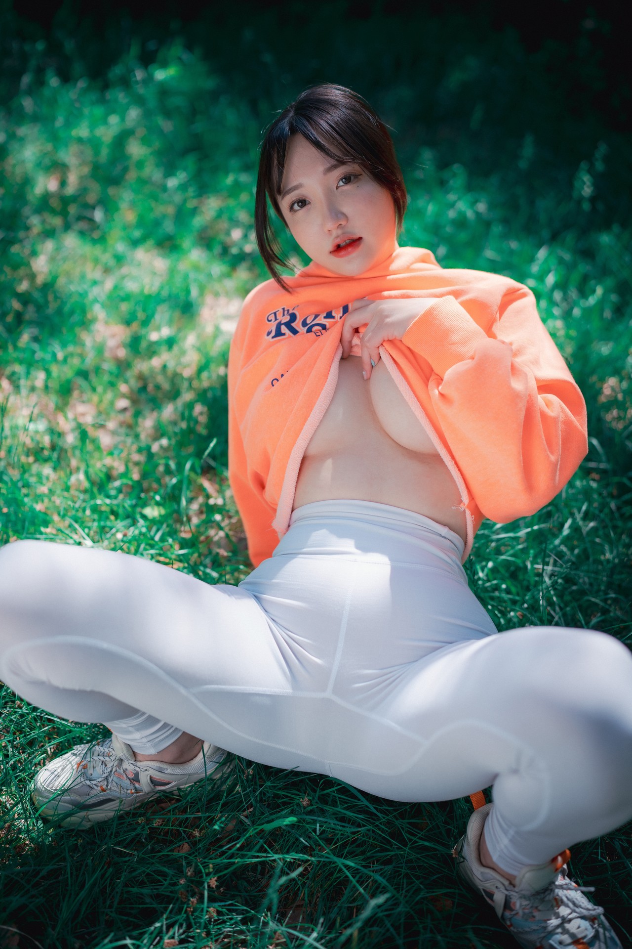 Son Yeeun 손예은, [DJAWA] Naughty Trekking Set.03