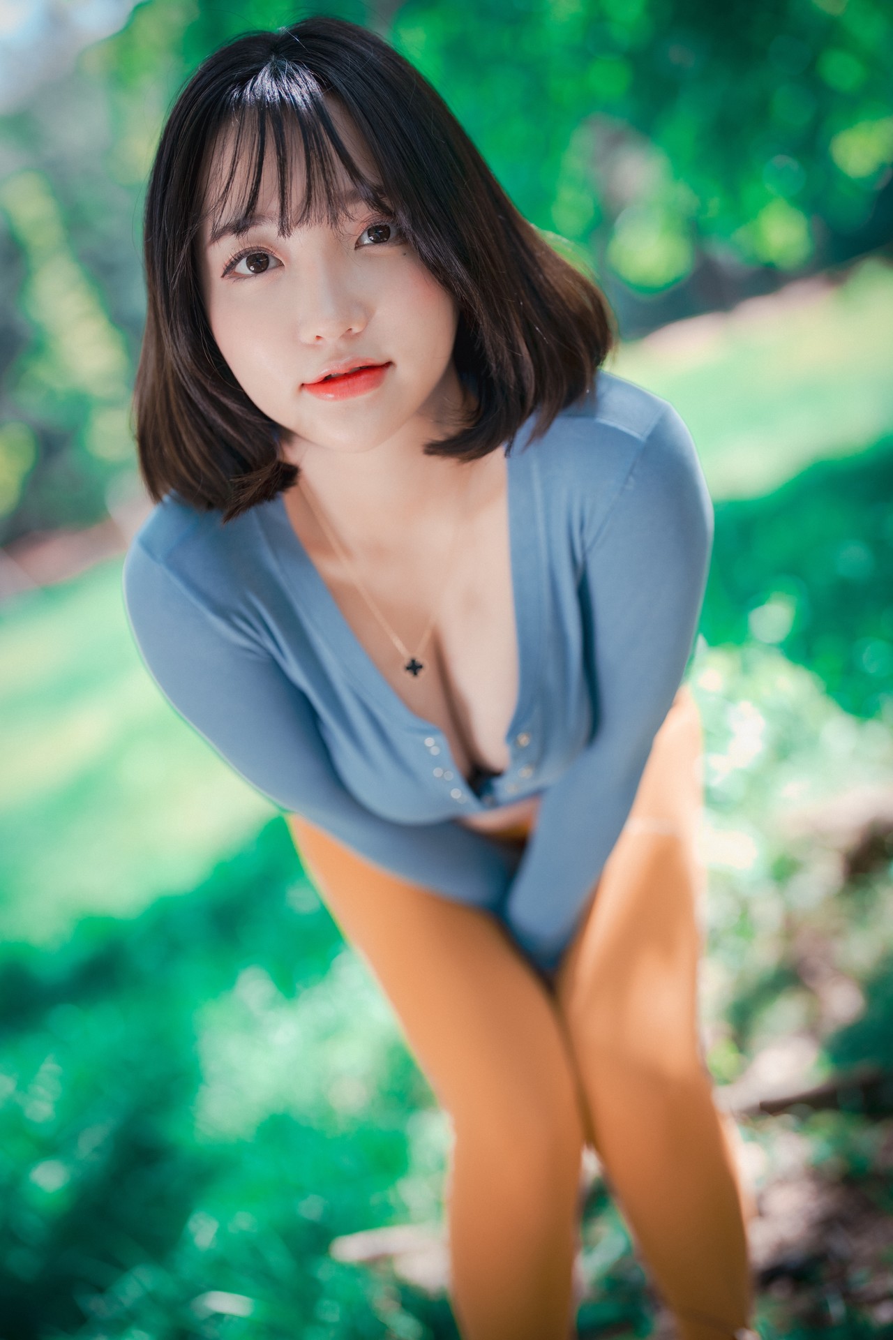 Son Yeeun 손예은, [DJAWA] Naughty Trekking Set.01