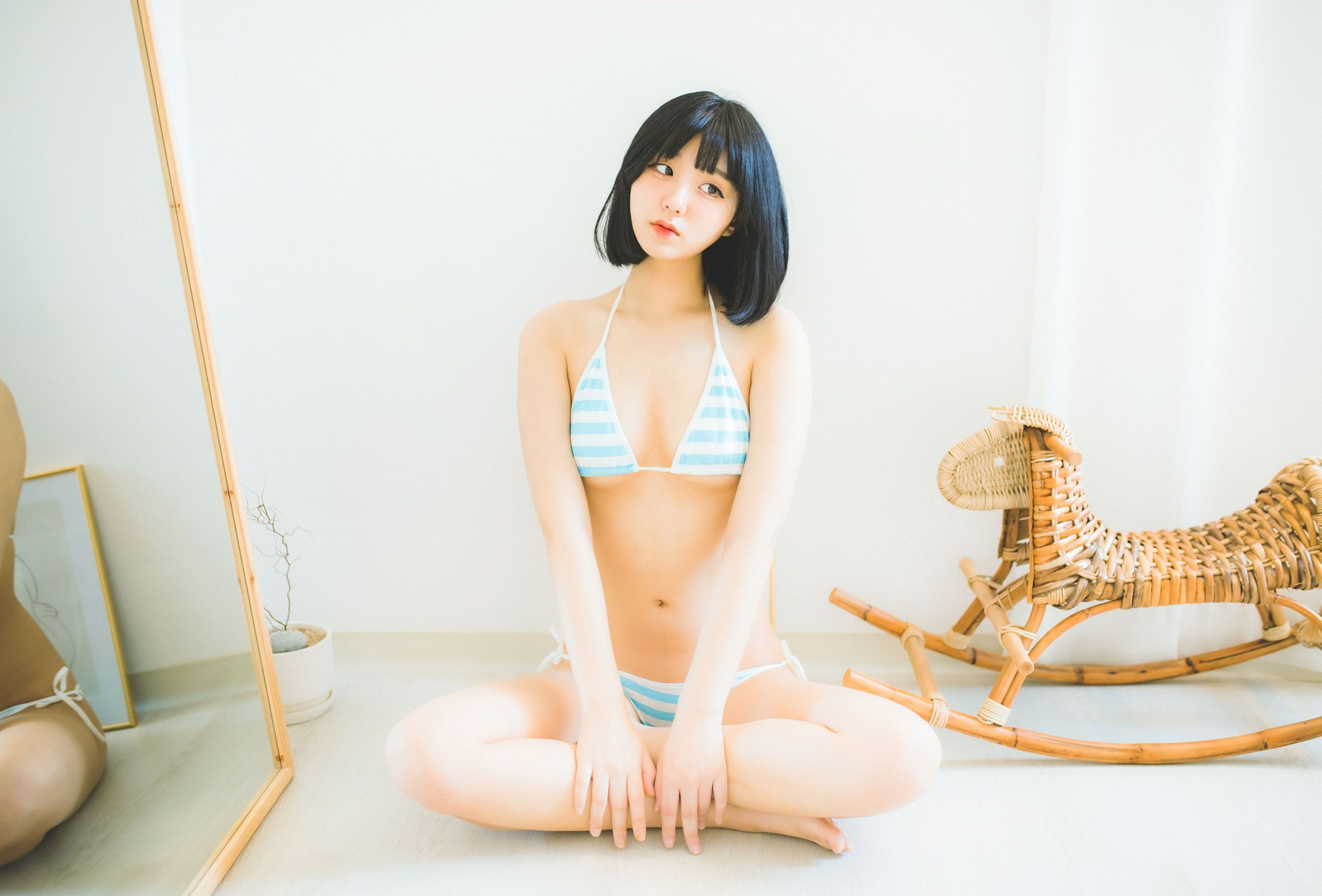 Jeong Jenny 정제니, [Moon Night Snap] Jenny is Cute