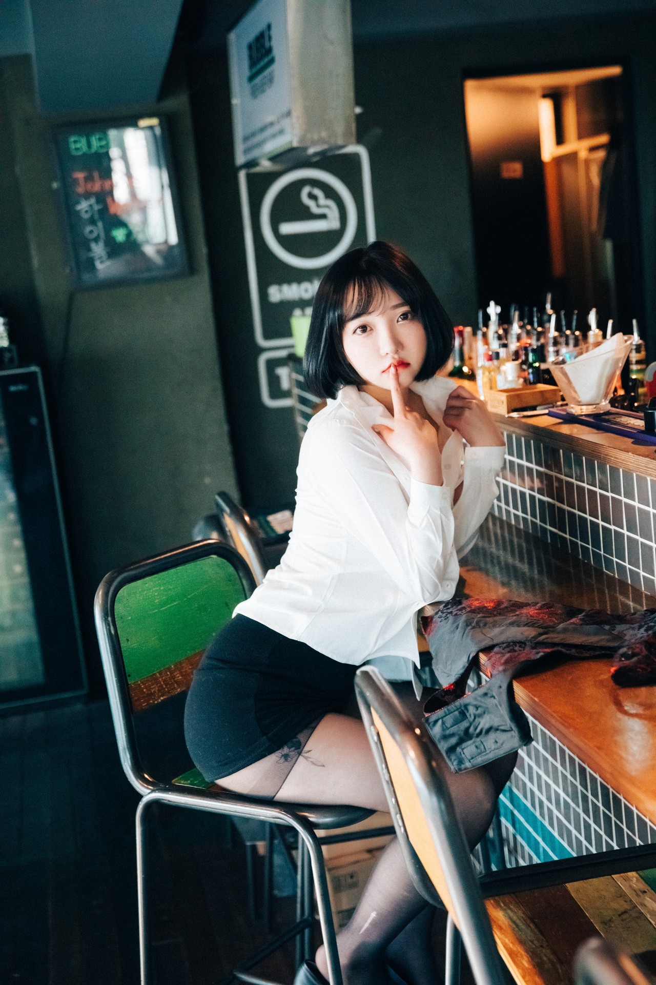 Son Yeeun 손예은, [Loozy] Tainted Love Bar Set.01