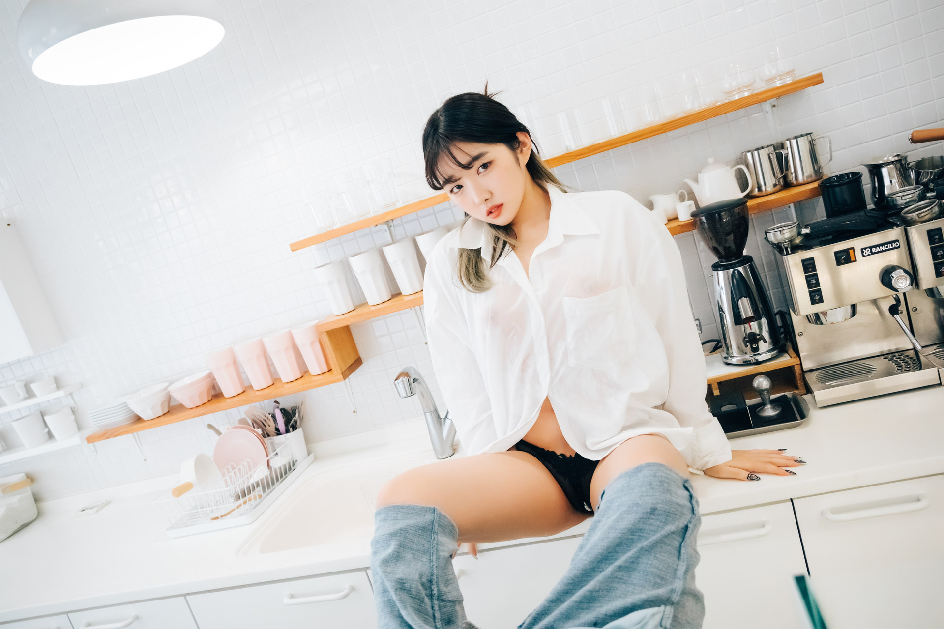 Sonson 손손, [Loozy] Nude Apron Set.01