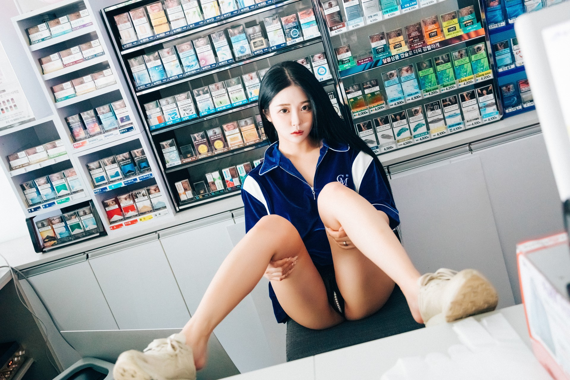 Jeong Bomi 정보미, [Loozy] Part Timer Set.02