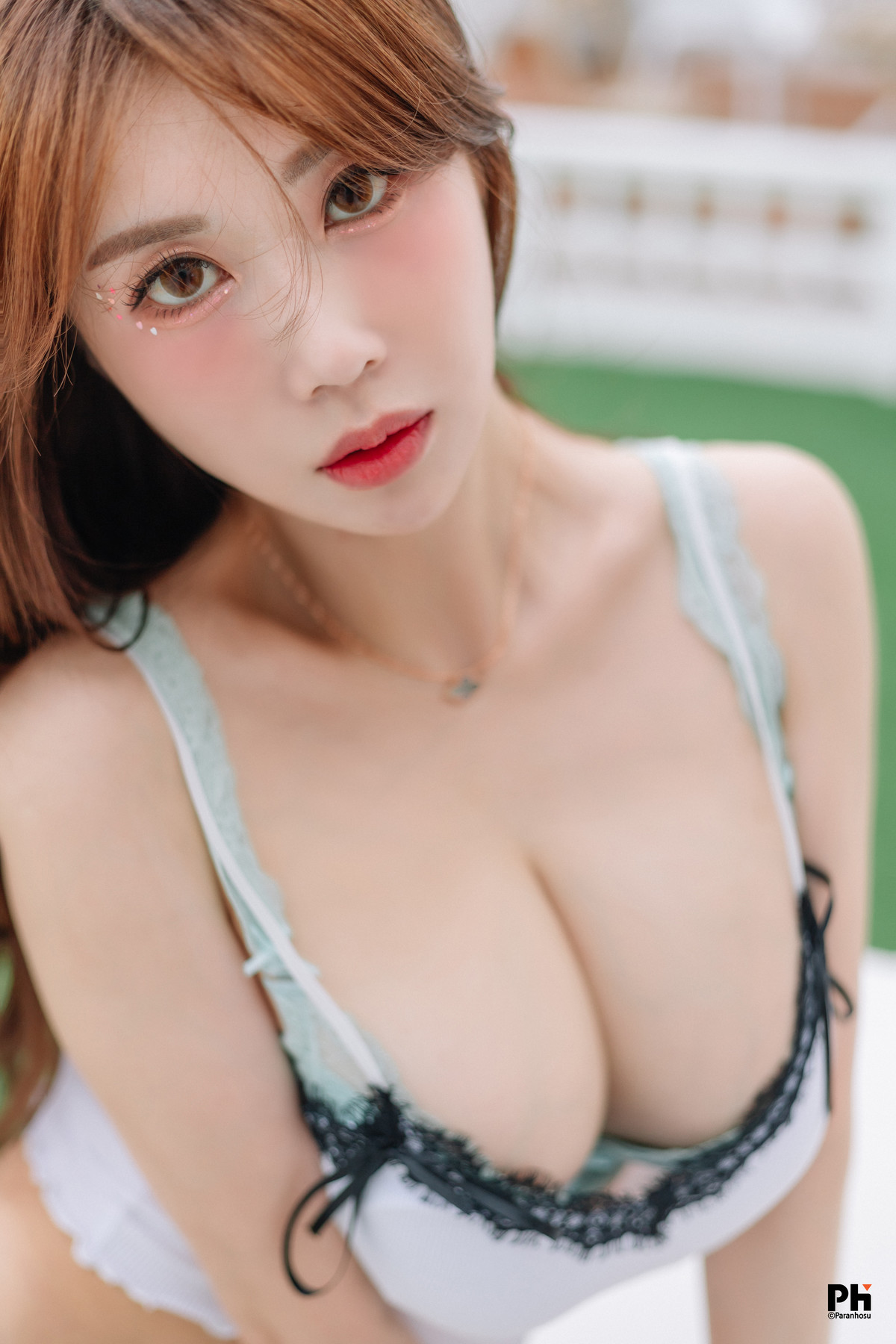Sia 시아, [Paranhosu] 2022 Photo Book Vol.4 Blue Water