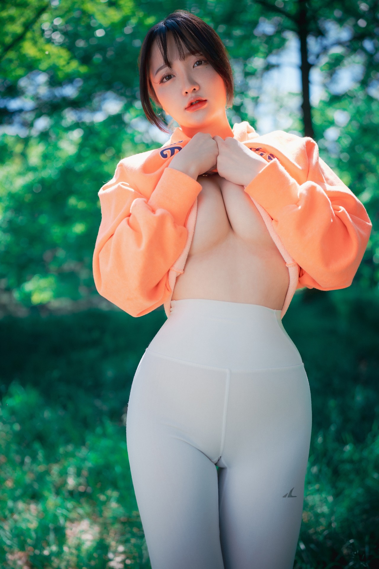 Son Yeeun 손예은, [DJAWA] Naughty Trekking Set.03