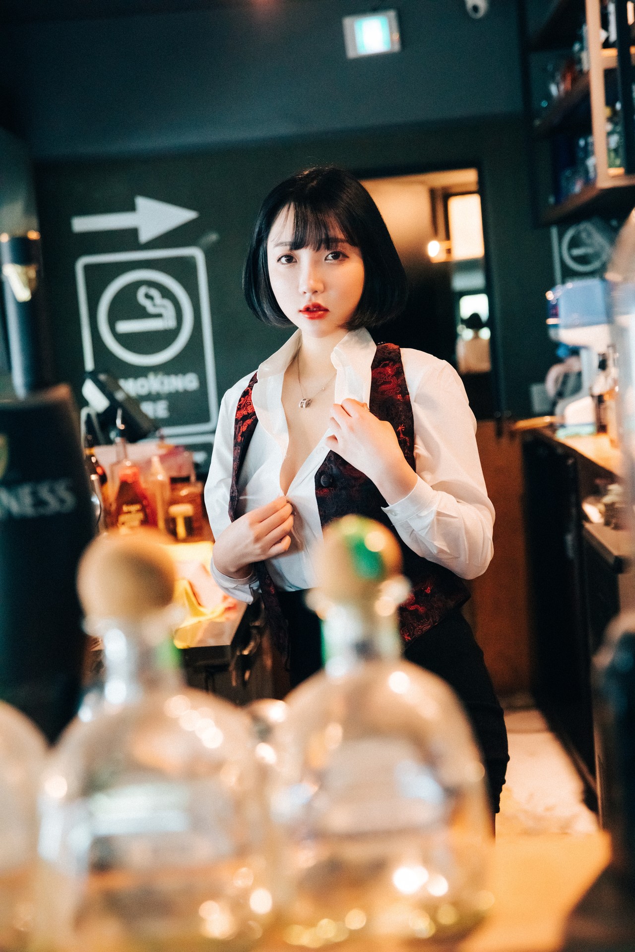 Son Yeeun 손예은, [Loozy] Tainted Love Bar Set.01