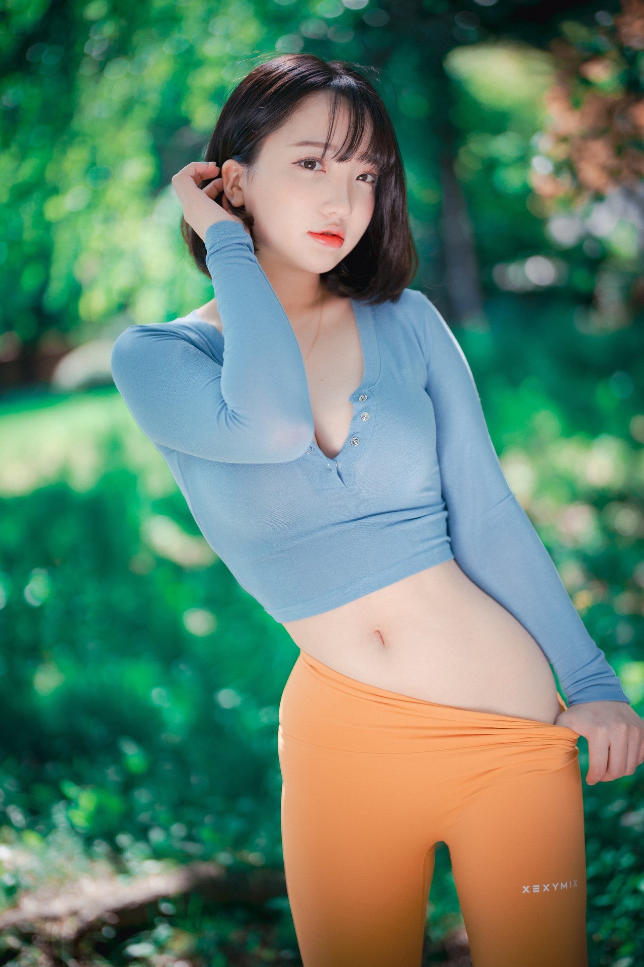 Son Yeeun 손예은, [DJAWA] Naughty Trekking Set.01