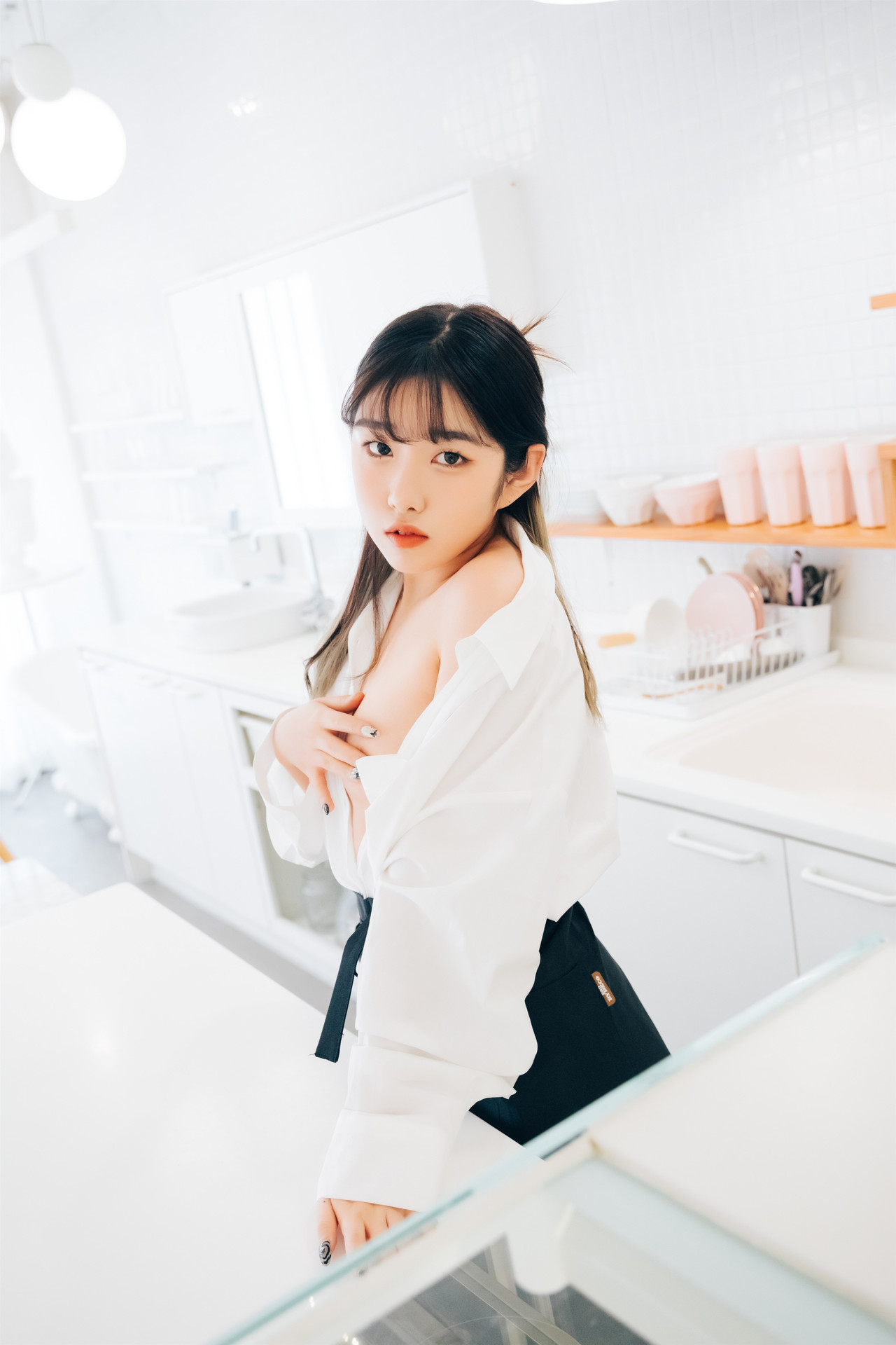 Sonson 손손, [Loozy] Nude Apron Set.01