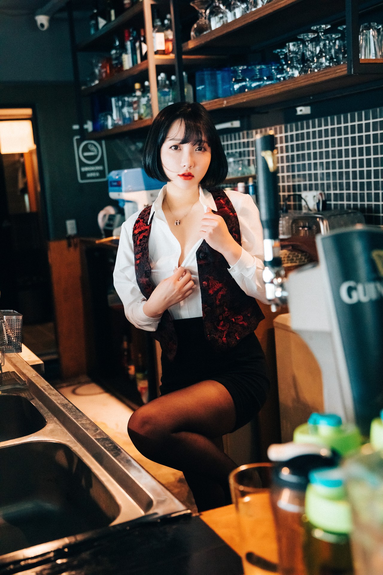 Son Yeeun 손예은, [Loozy] Tainted Love Bar Set.01