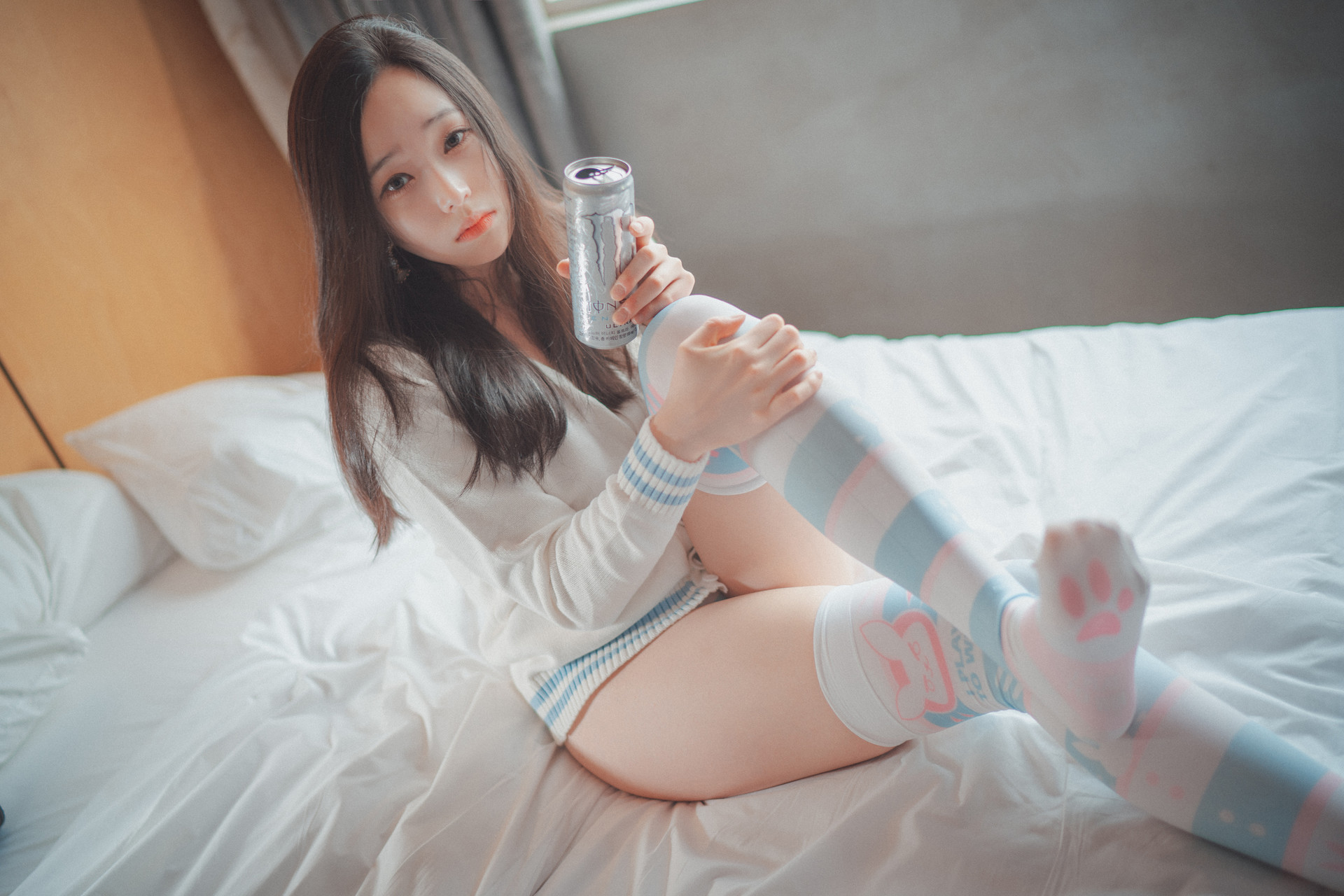 Bambi 밤비, [DJAWA] Homebody Girl