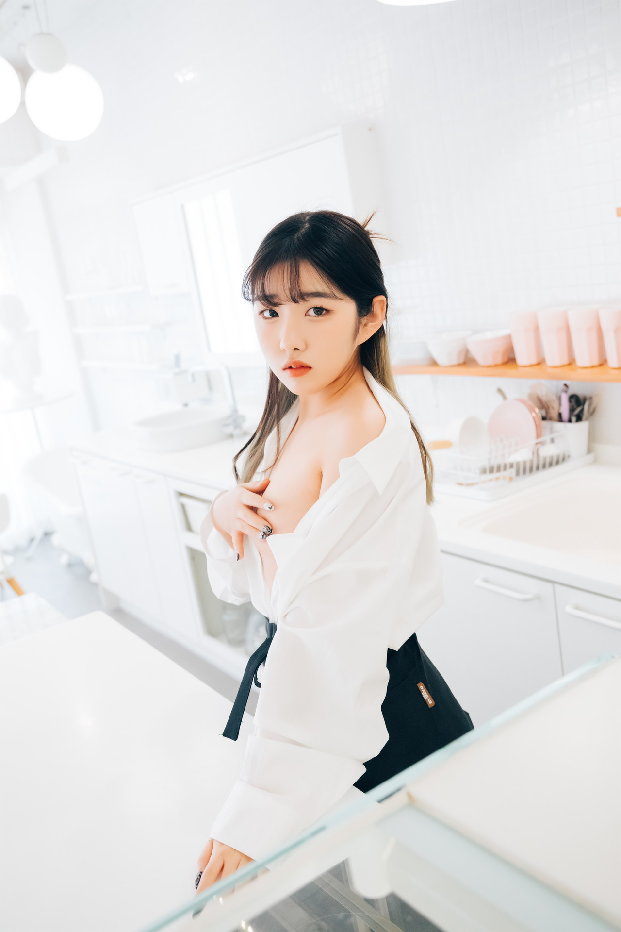 Sonson 손손, [Loozy] Nude Apron Set.01
