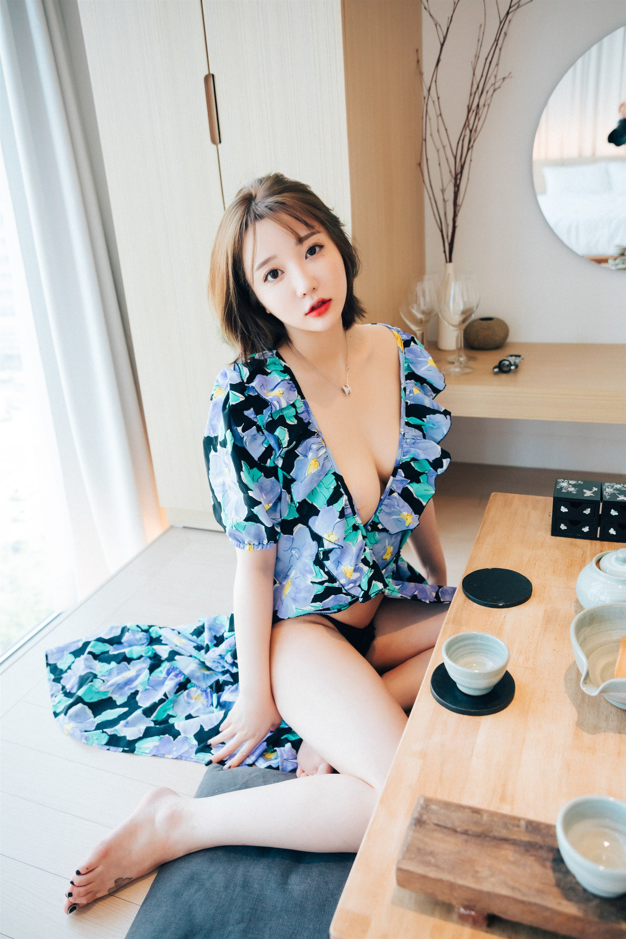 Son Yeeun 손예은, [Loozy] Lover in Hotel Set.01