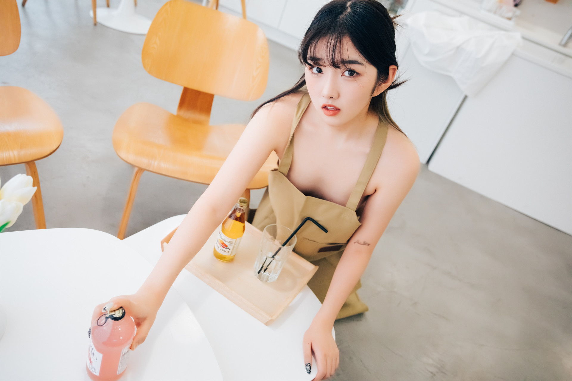 Sonson 손손, [Loozy] Nude Apron Set.02