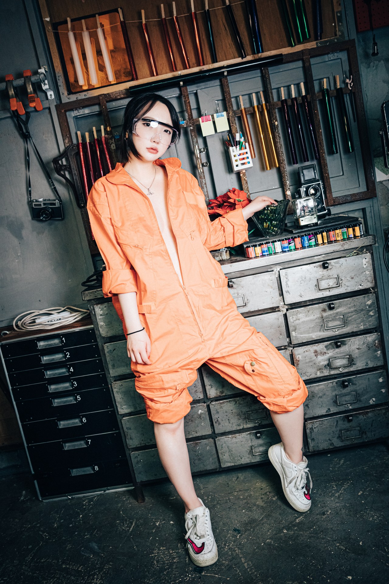Son Yeeun 손예은, [Loozy] Where Are My Tools