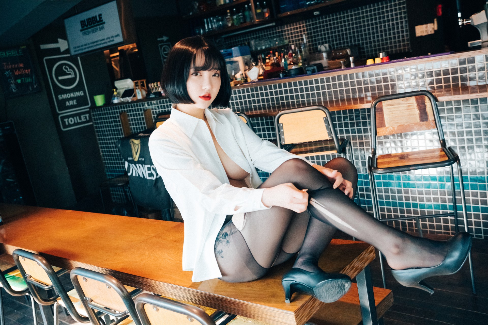 Son Yeeun 손예은, [Loozy] Tainted Love Bar Set.01