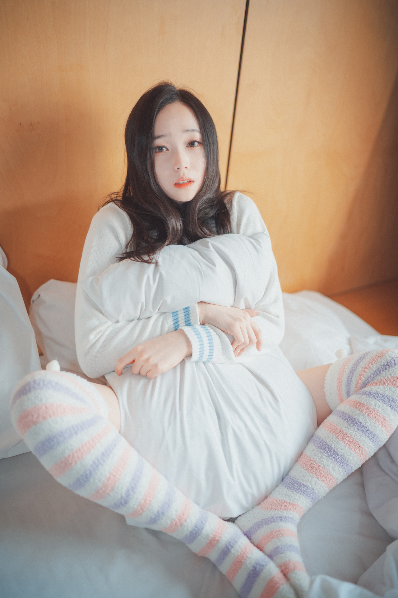 Bambi 밤비, [DJAWA] Homebody Girl