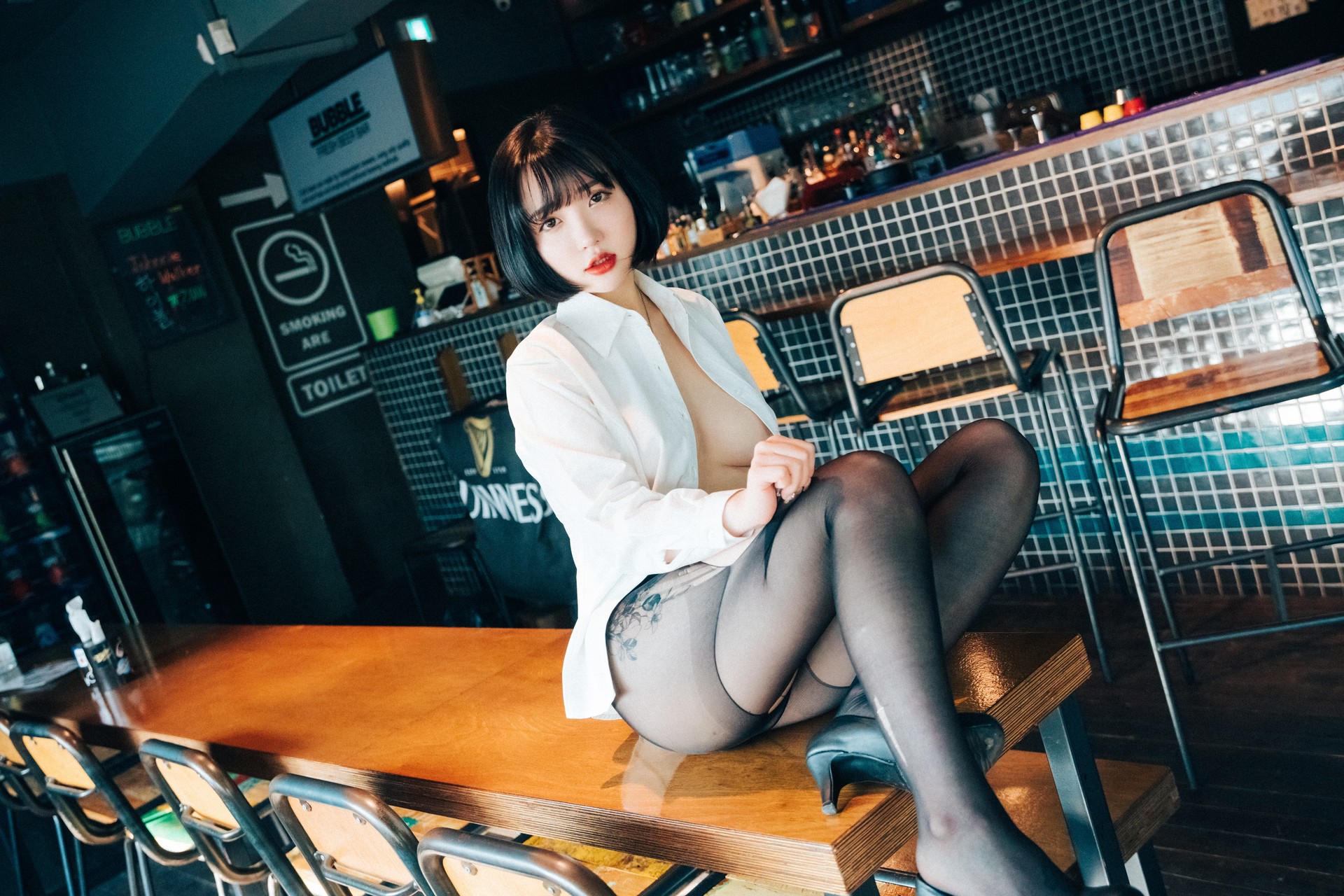 Son Yeeun 손예은, [Loozy] Tainted Love Bar Set.01
