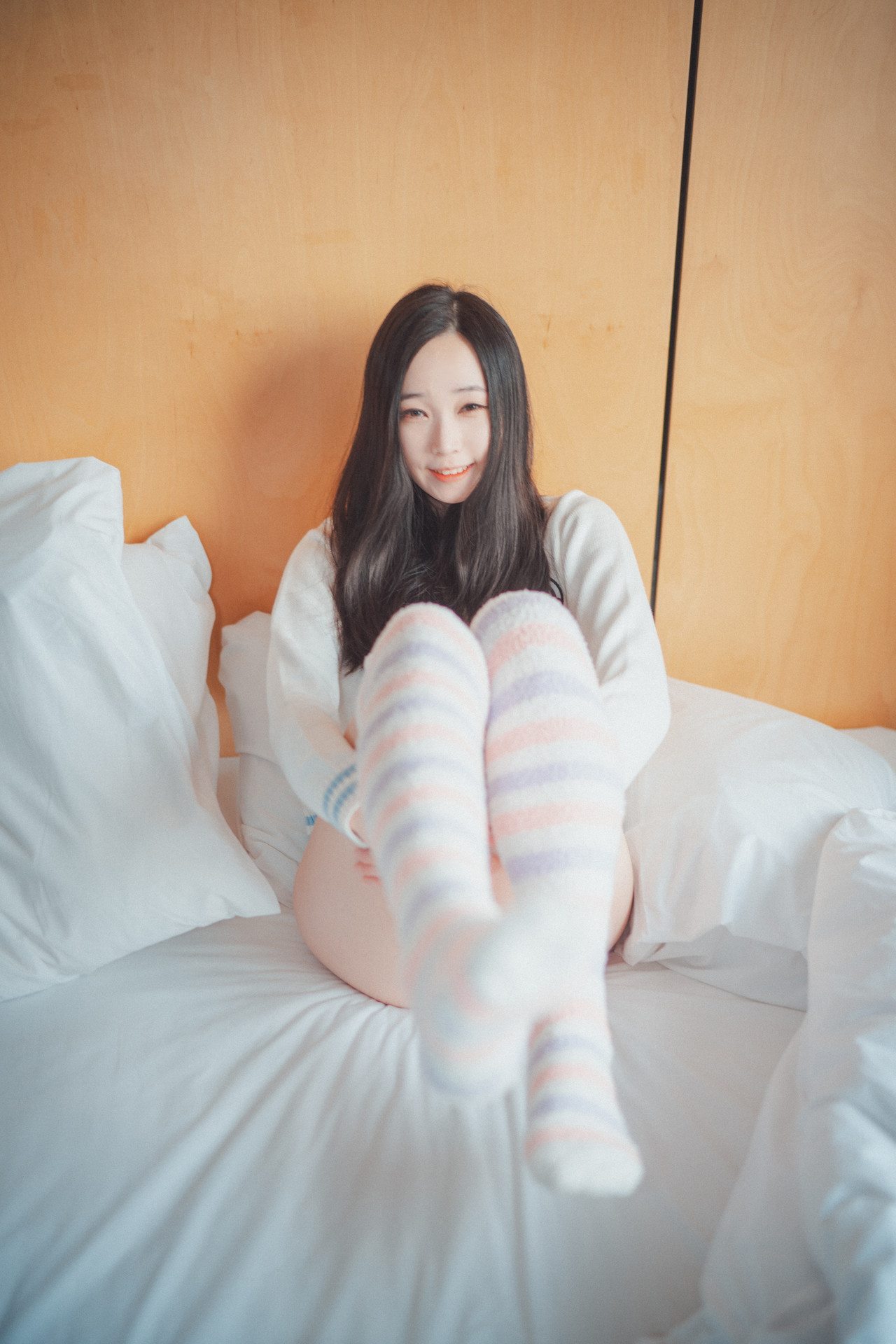 Bambi 밤비, [DJAWA] Homebody Girl