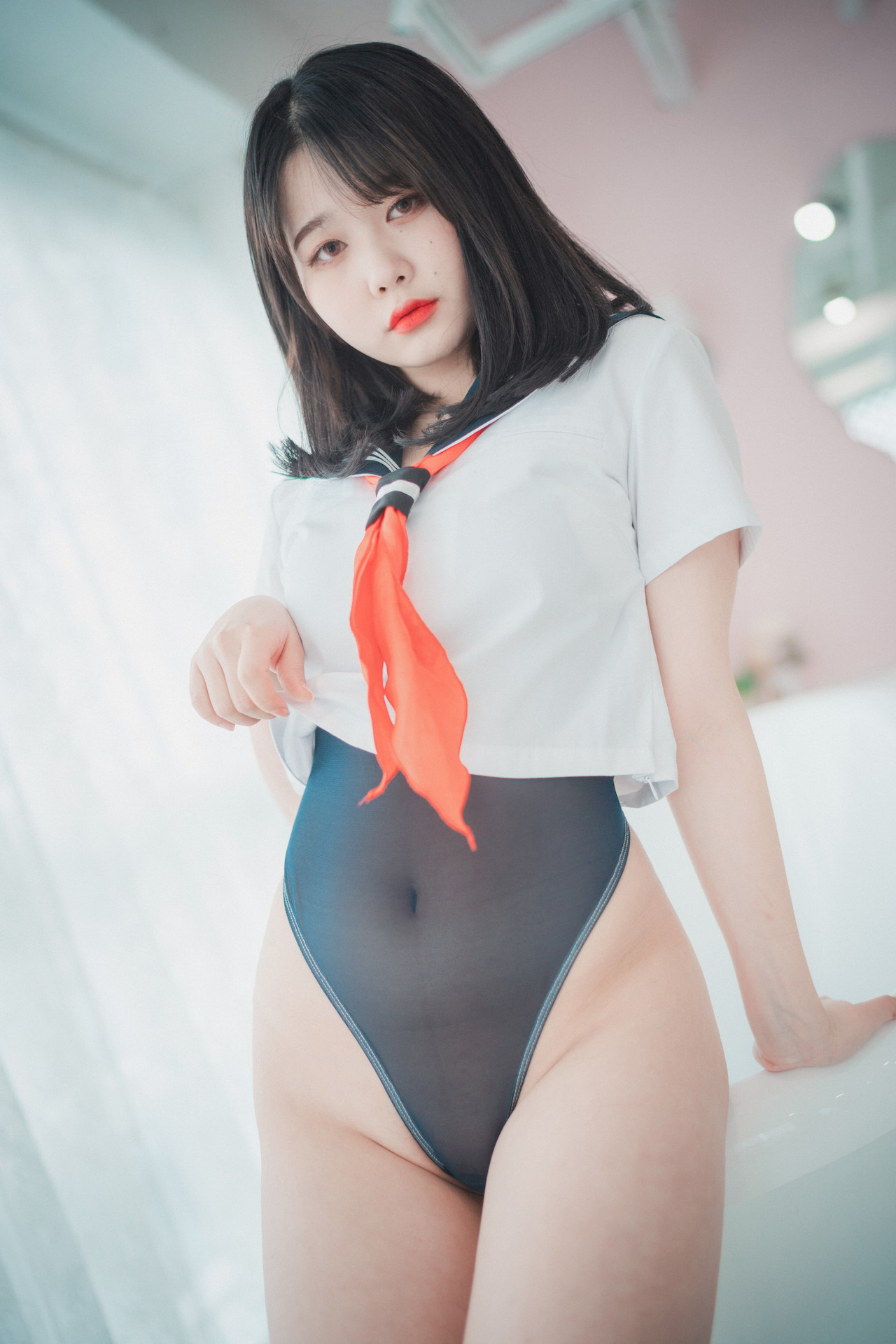ZIA.Kwon 권지아, [DJAWA] Swimming Lessons